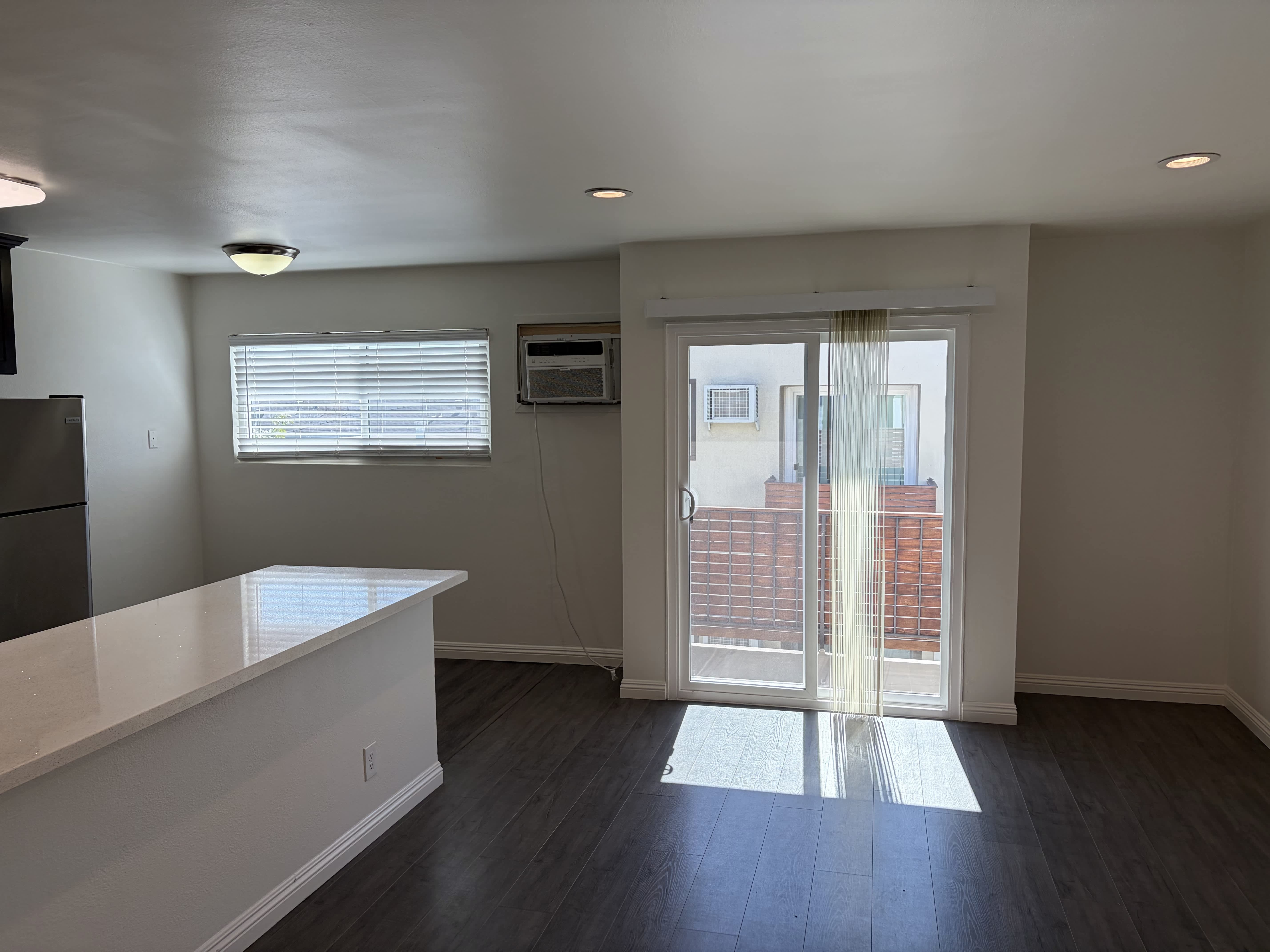 278 E Washington Blvd – photo 4