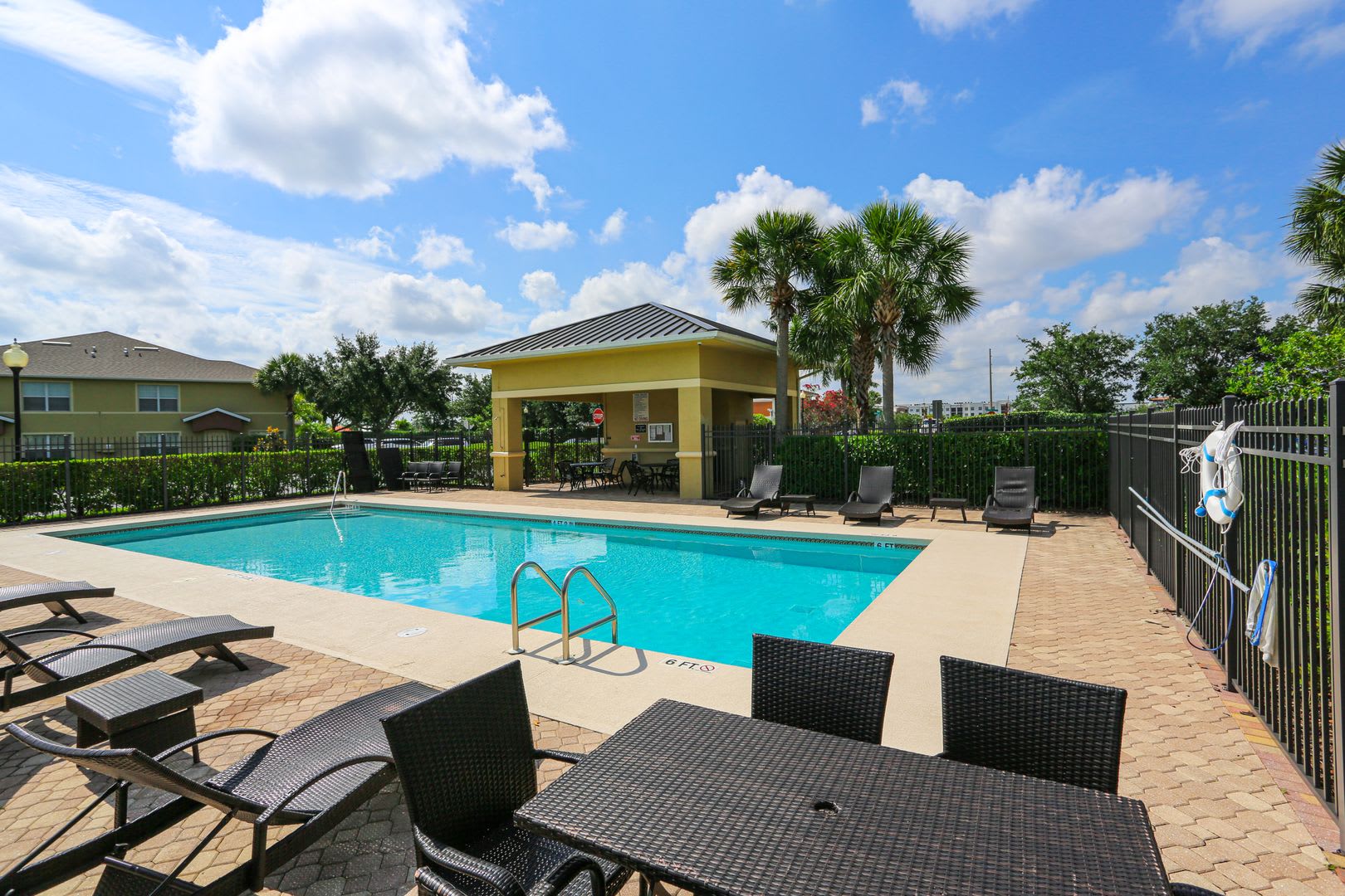 Beautiful Lakefront Townhome In The Vistas At Heritage Bay North Naples Annual Rental – photo 1