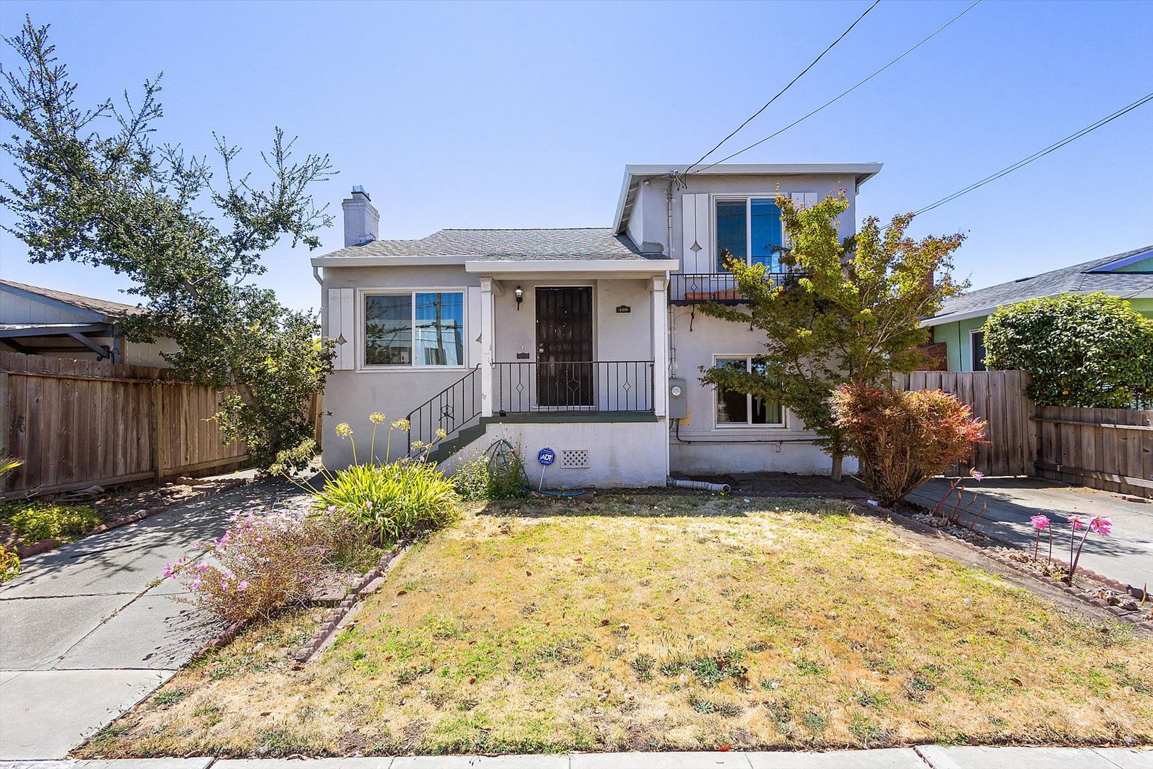 208 Pacific Ave 3 Bedroom 2 Bath Single Family Home – photo 1