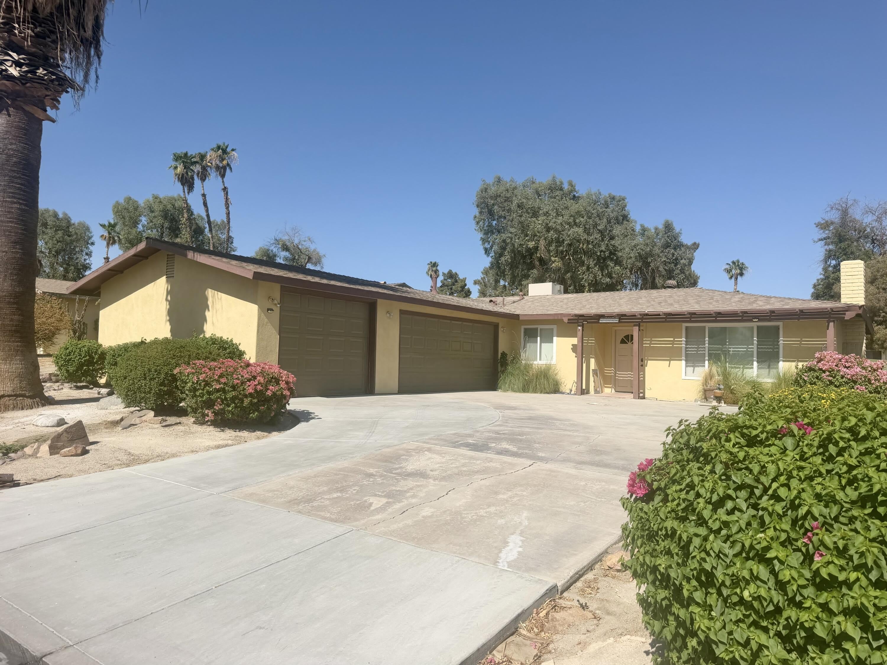 43586 Virginia Avenue – photo 1