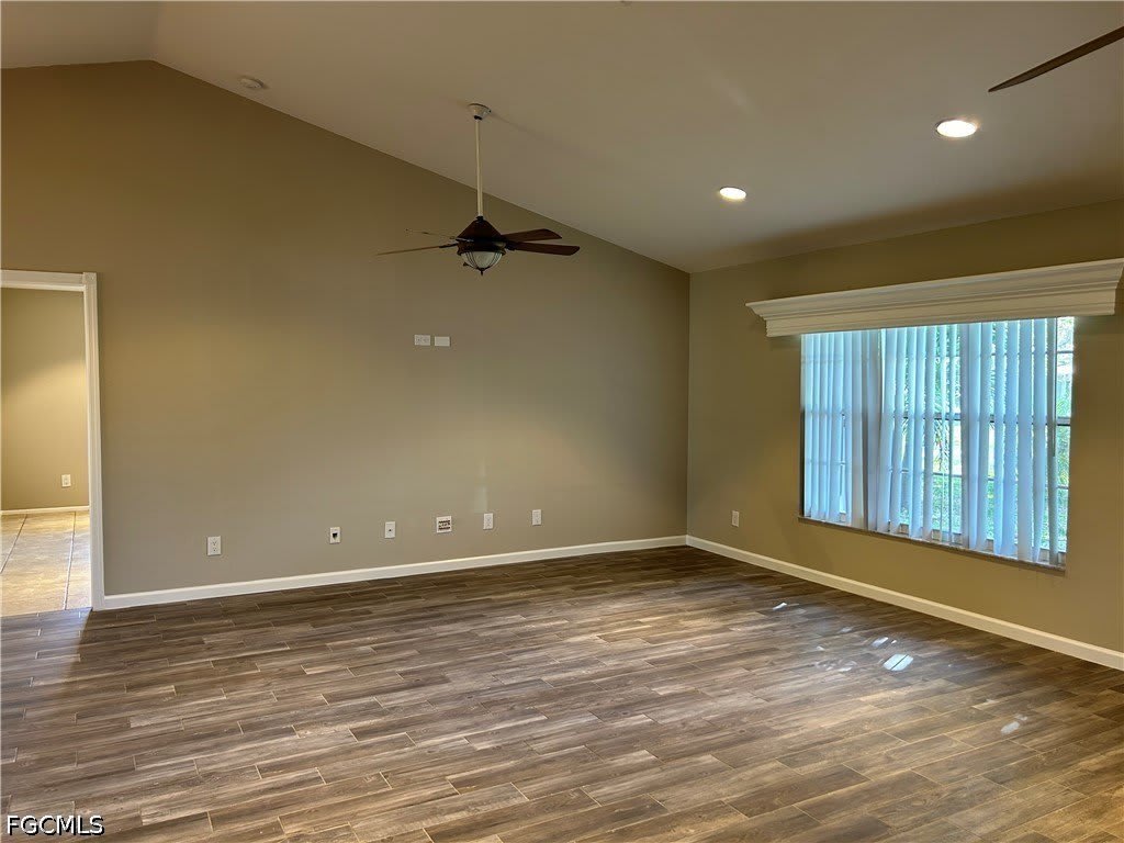 717 SE 10th Avenue – photo 3