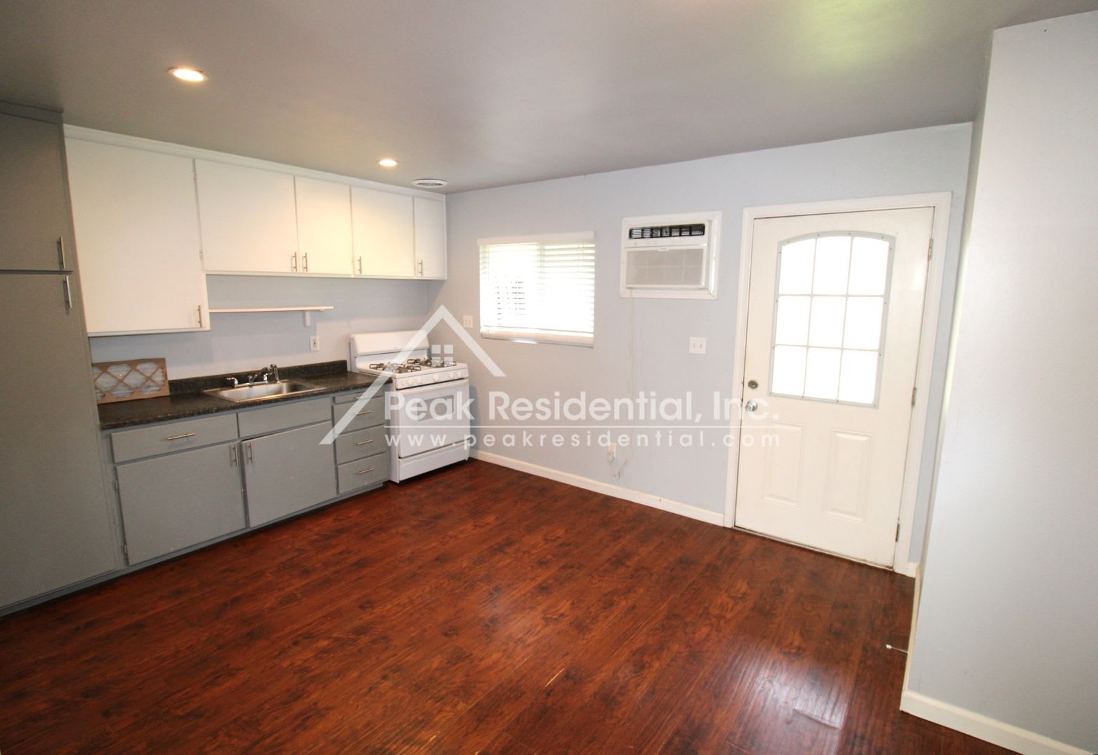 Carmichael 2bd/1ba Duplex near Manzanita & Auburn Blvd – photo 5
