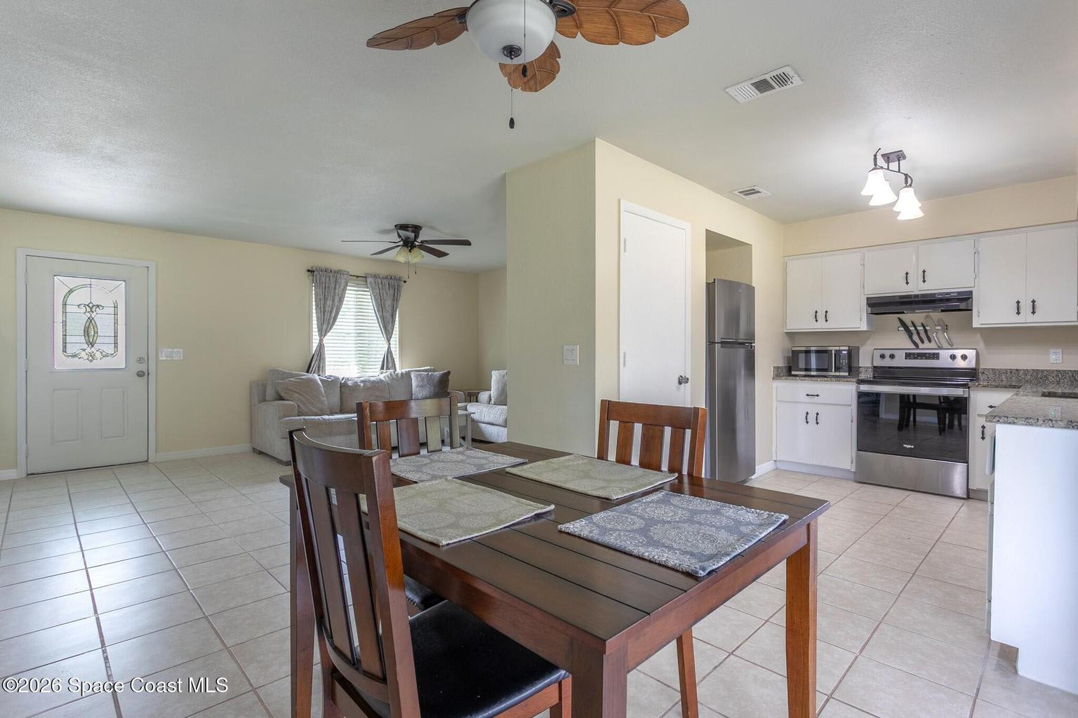 1263 San Matio Street – photo 4