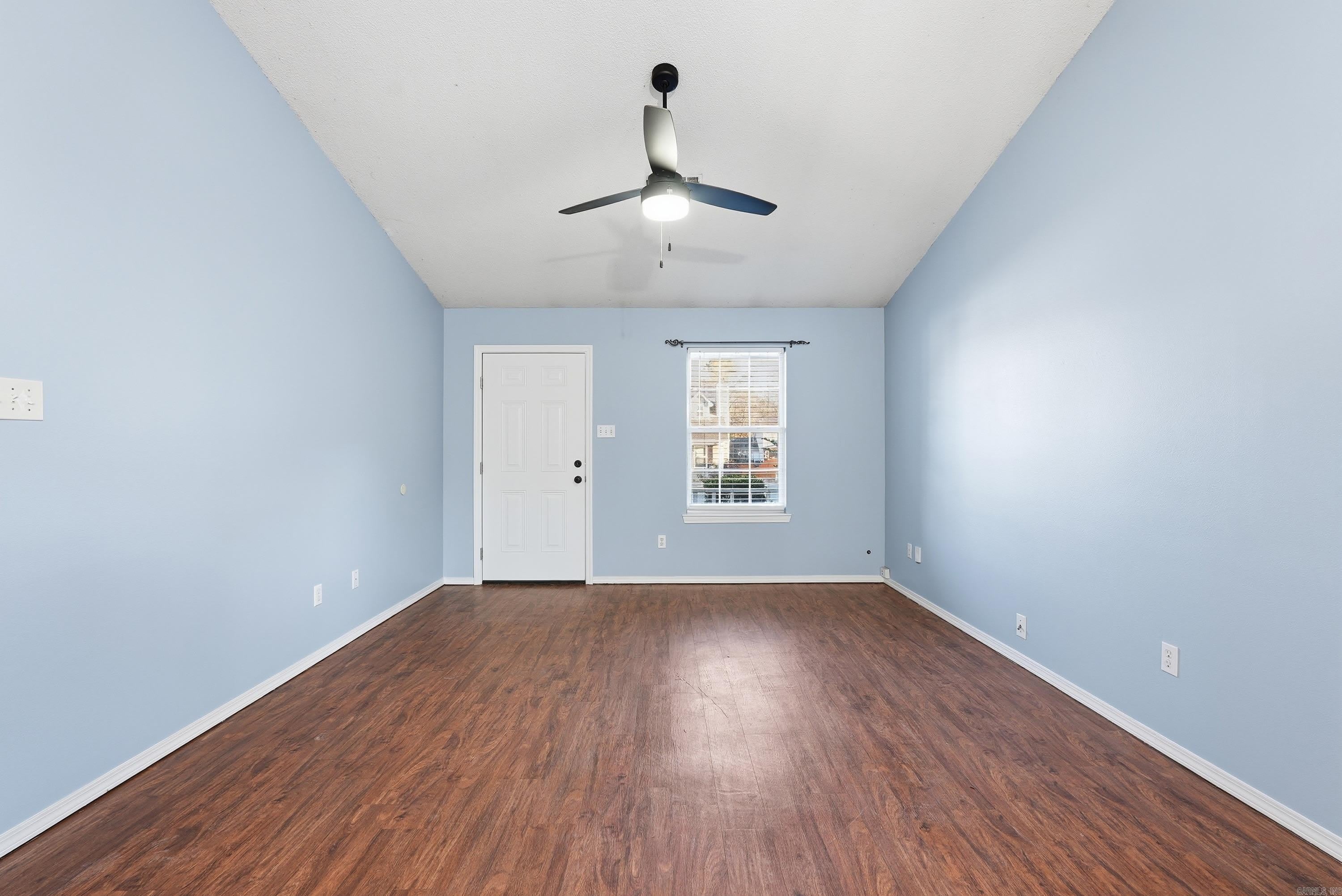 1201 Copper Creek – photo 3