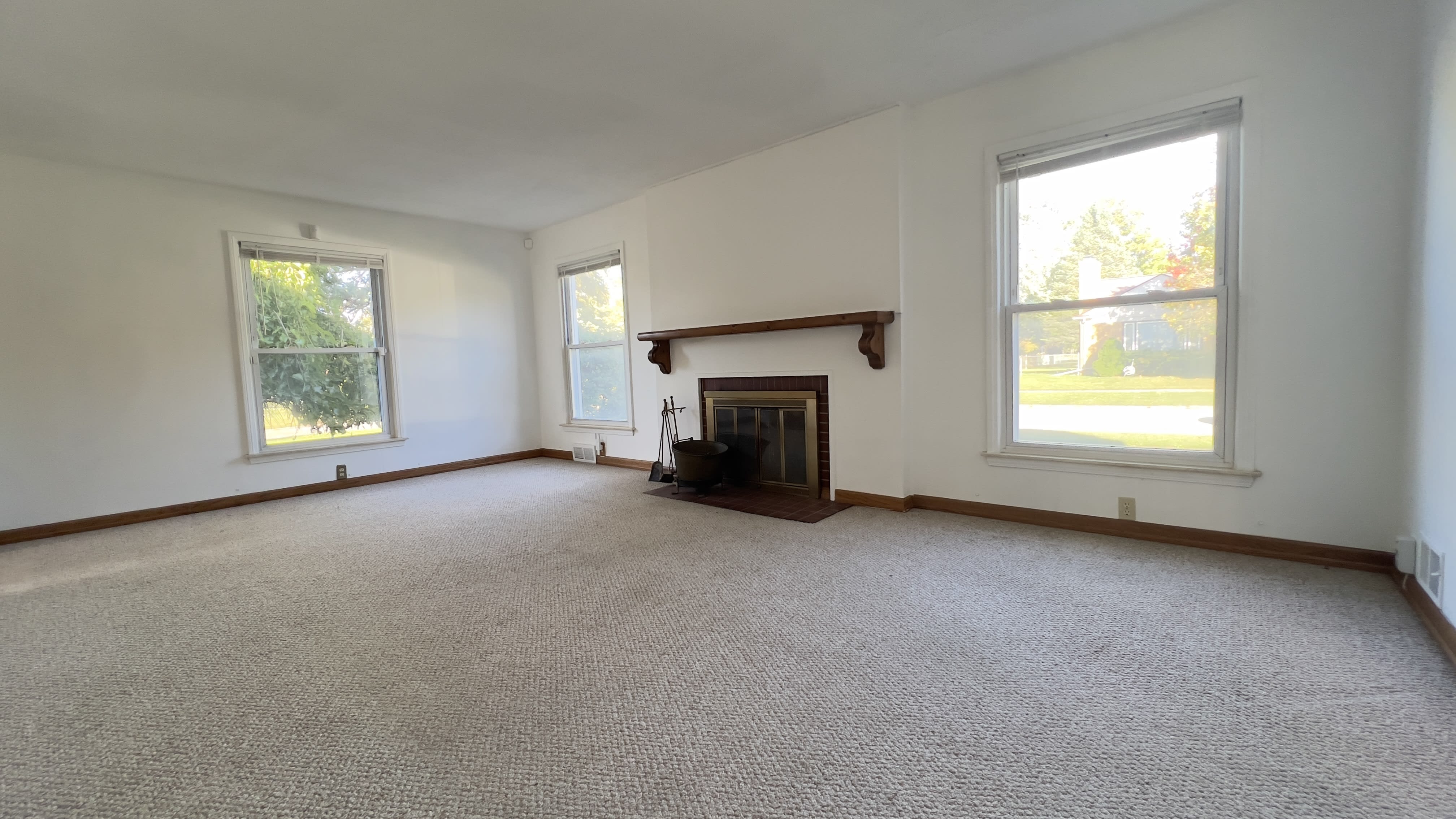 1914 East 2nd Street – photo 5