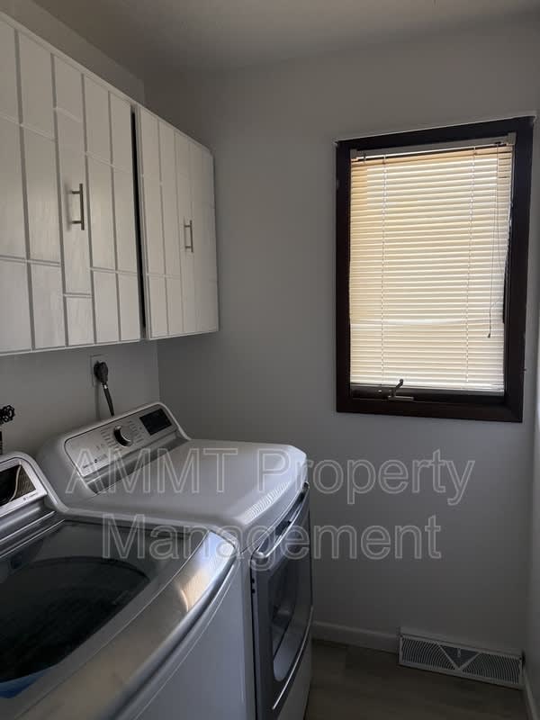608 South Garnavillo Street #1 – photo 5