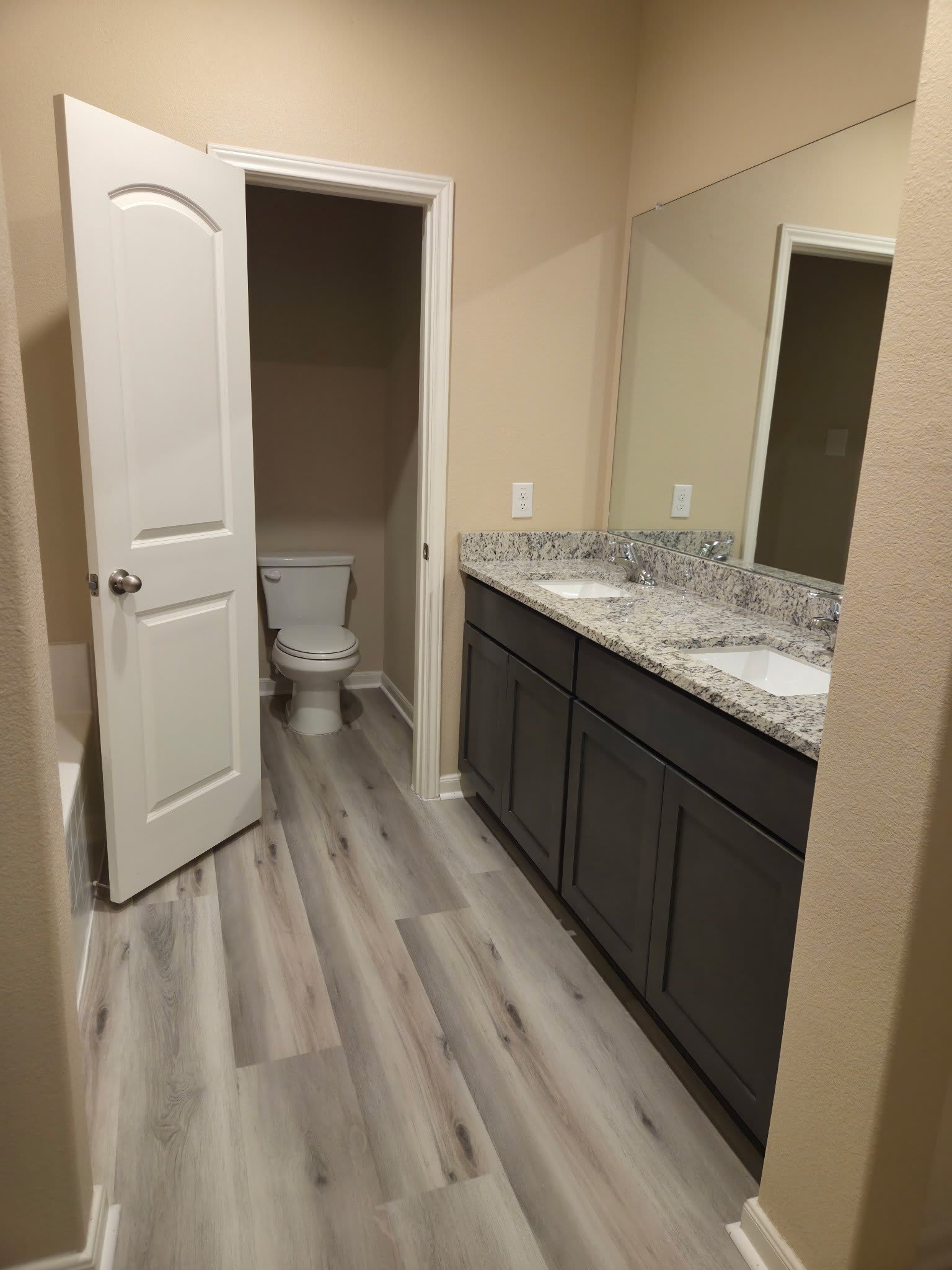 1898 Sandalwood Way – photo 2