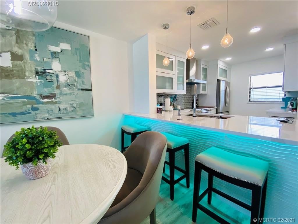 7440 S Ocean Drive – photo 1