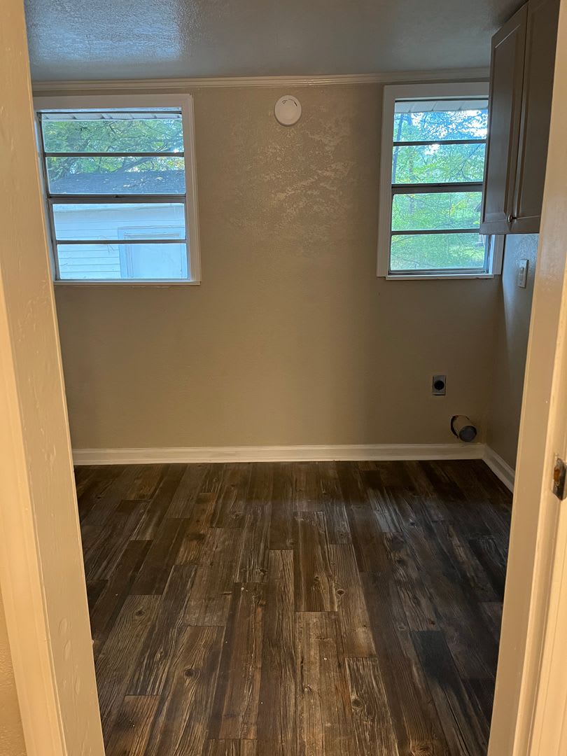 2 Bedroom 1 Bath – photo 3
