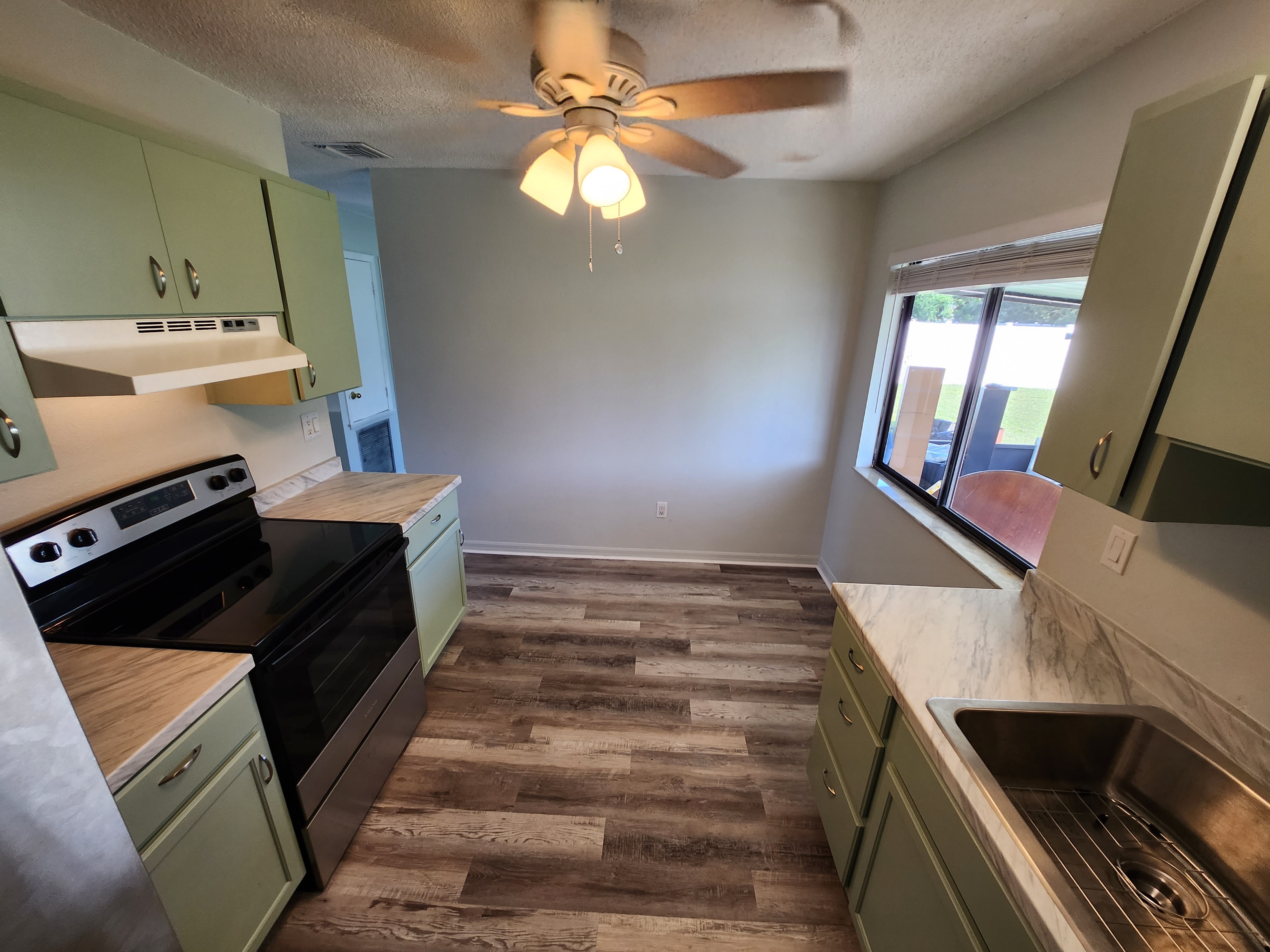 2148 Bradway Street Northeast – photo 2