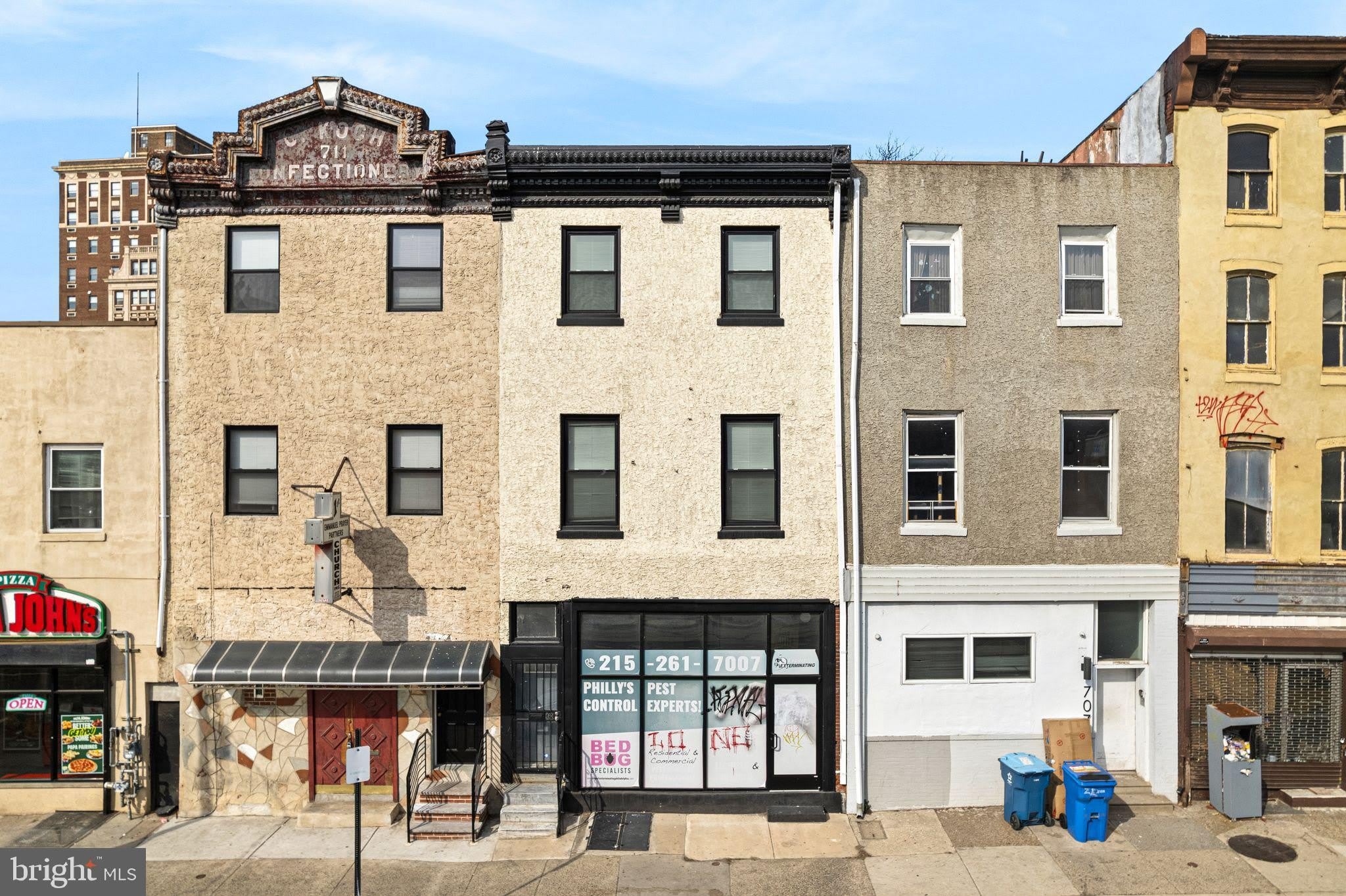 709 W GIRARD Avenue – photo 2