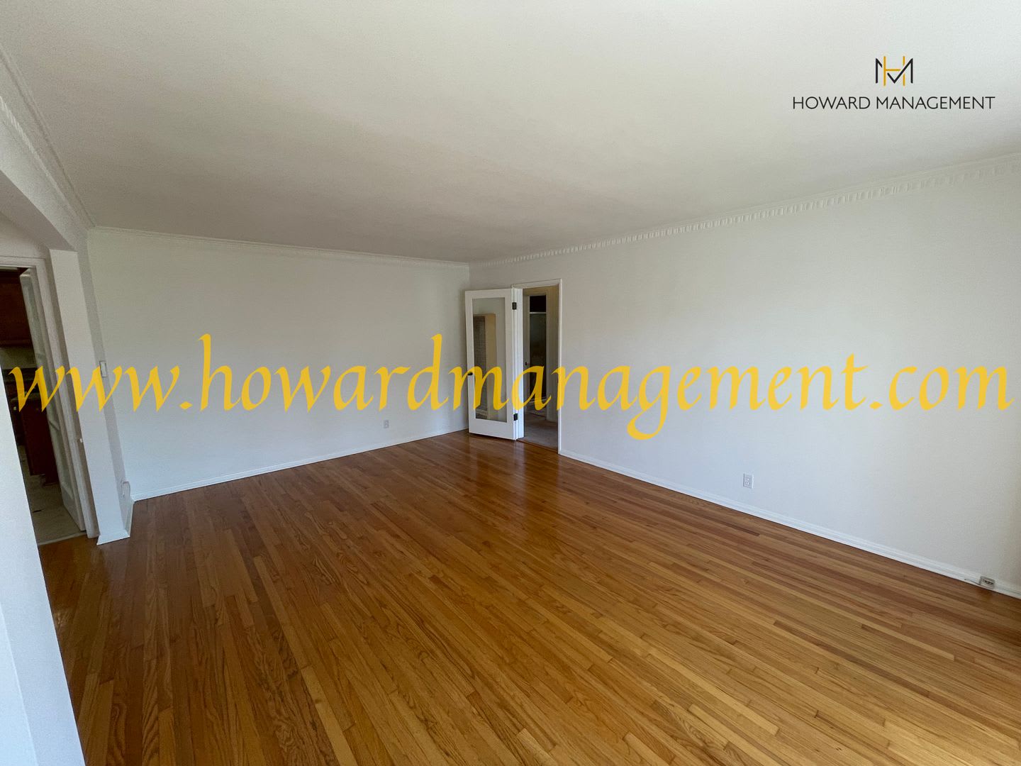 Spacious tri-level home in the Mar Vista Hills with a DEN – photo 3