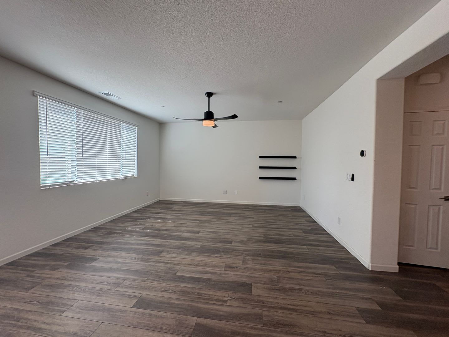 7976 Cobb St – photo 2