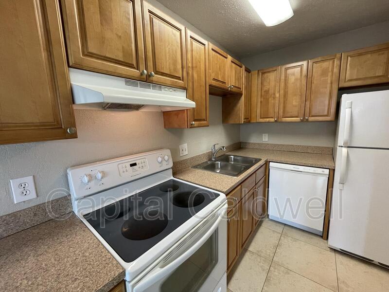 13686 Orange Sunset Dr – photo 2