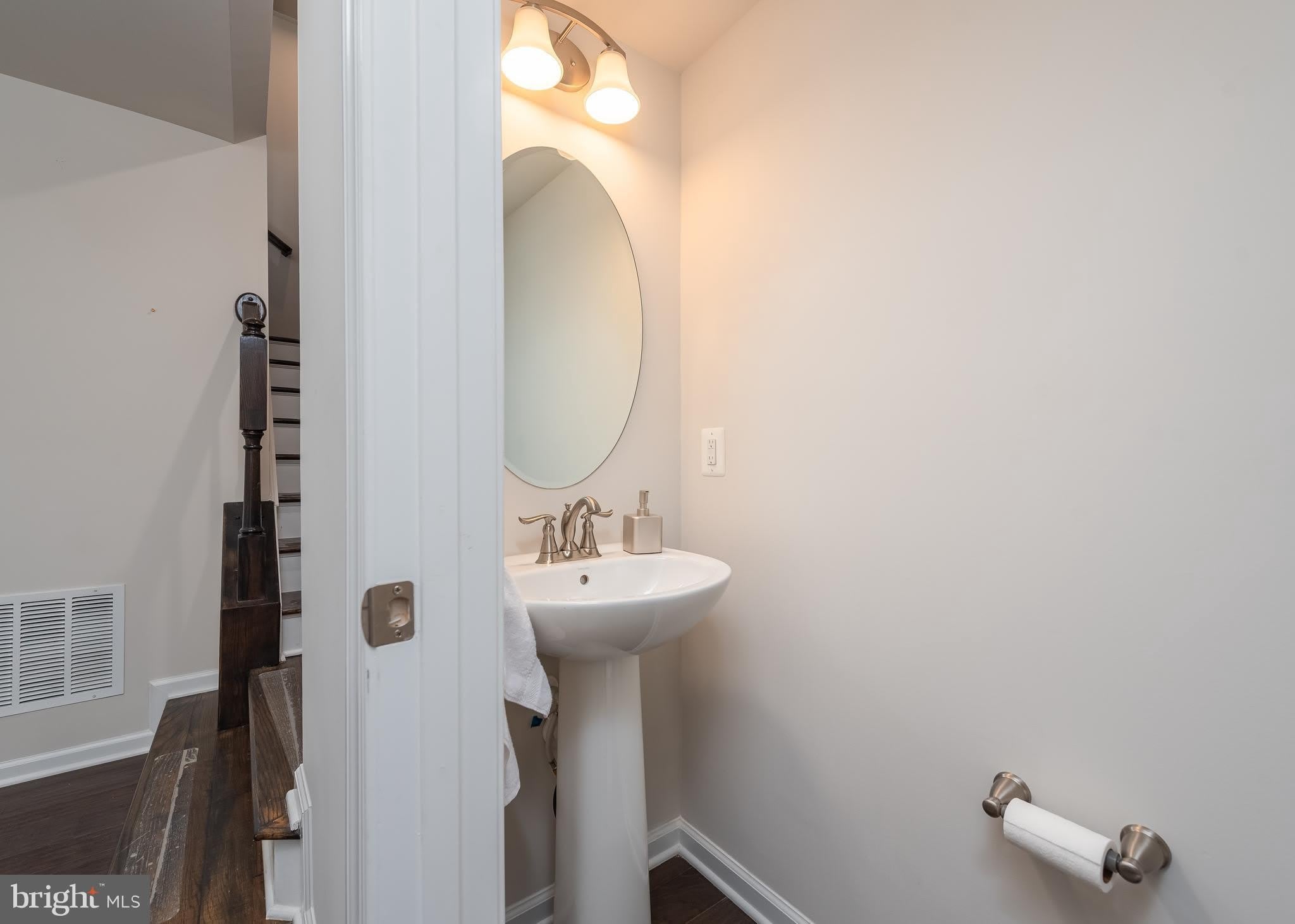 2958 Cornfield Avenue – photo 3