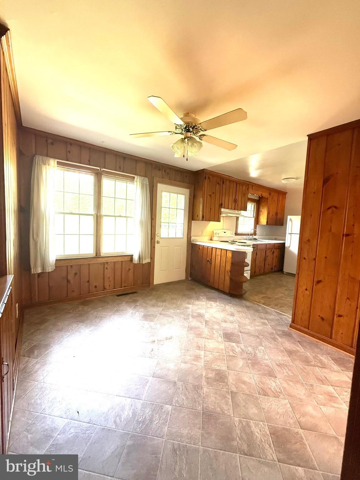 1523 Courthouse Road – photo 5