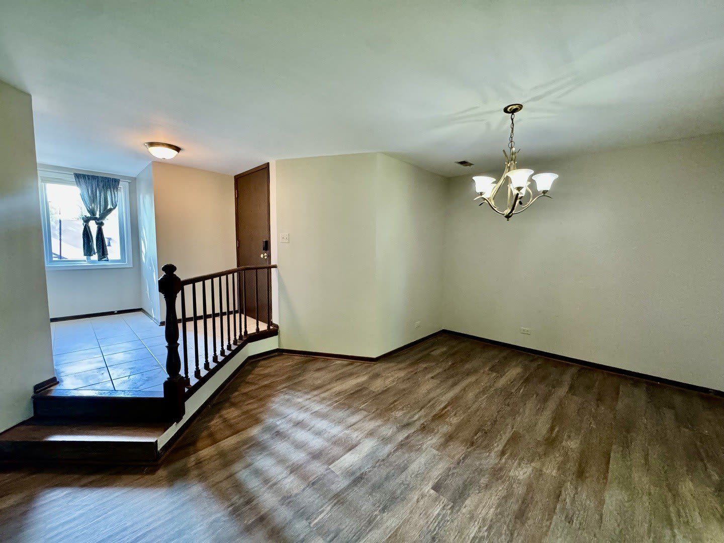 1737 Harrow Court – photo 2