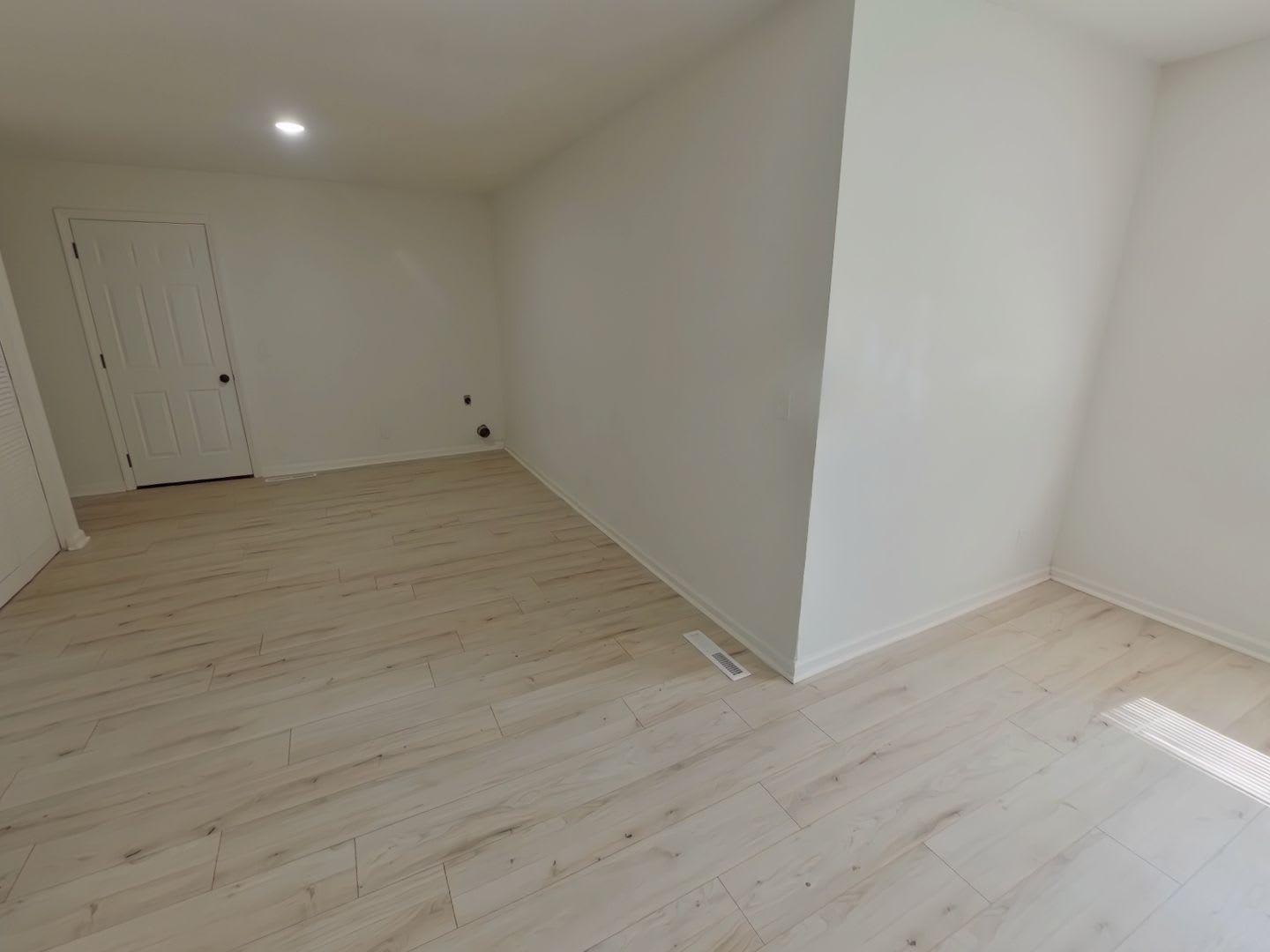 5BR Renovated Home – photo 4