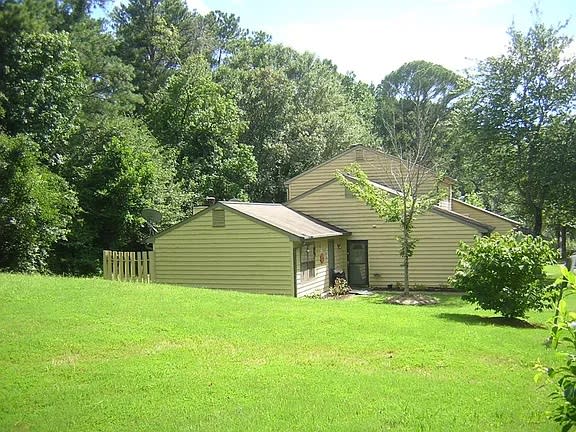 133 Sandalwood Cir – photo 2