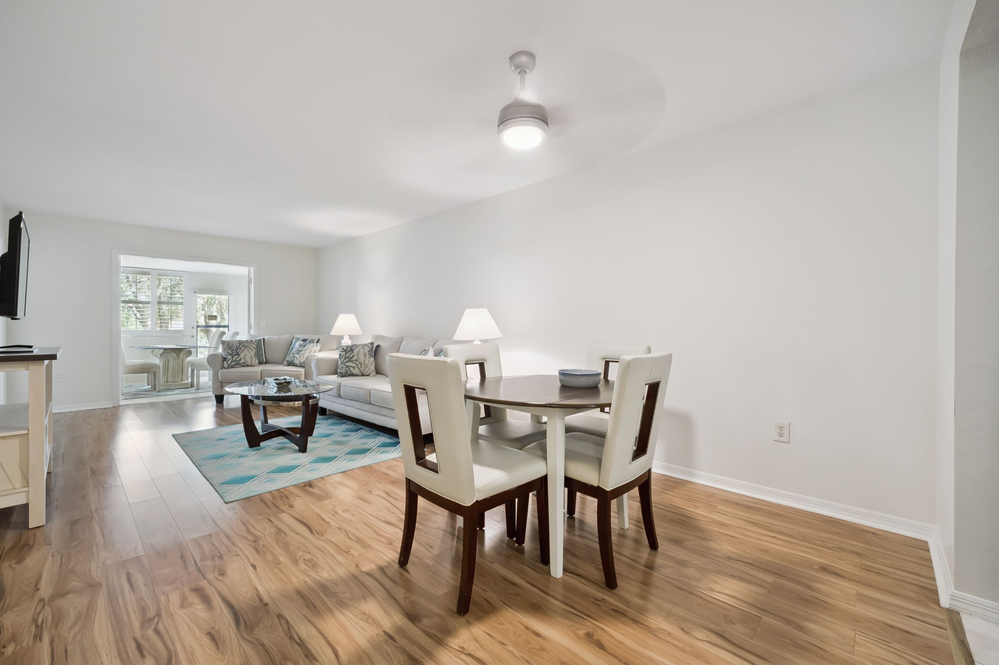 219 East Hartford Street – photo 5