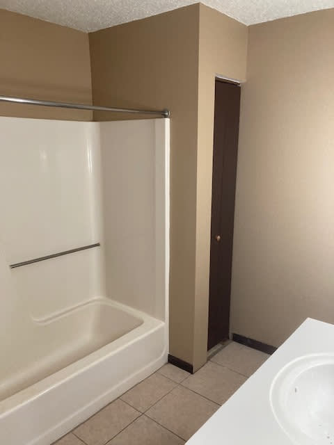 304 Fairburn Street – photo 4