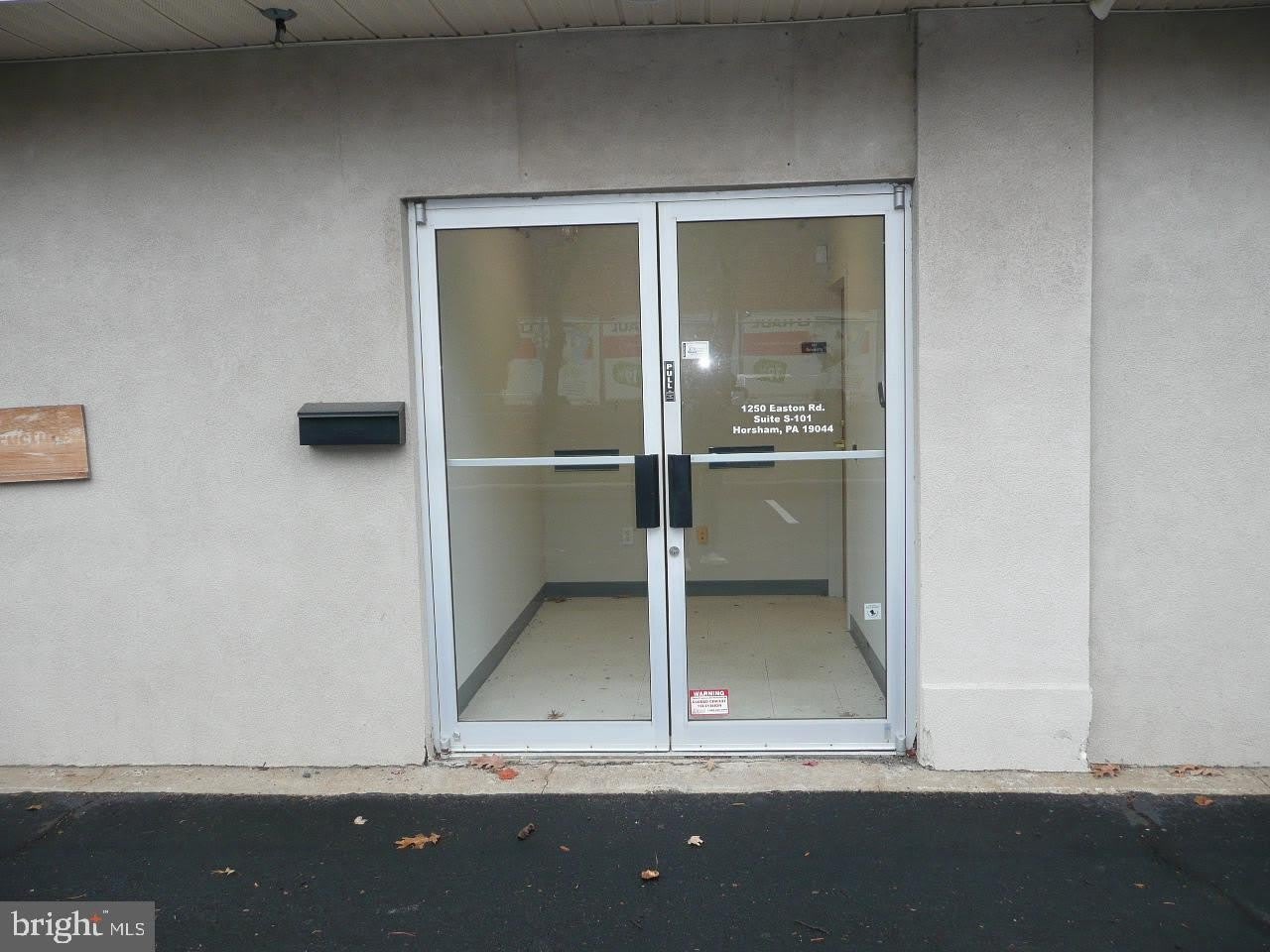 1250 Easton Road – photo 2