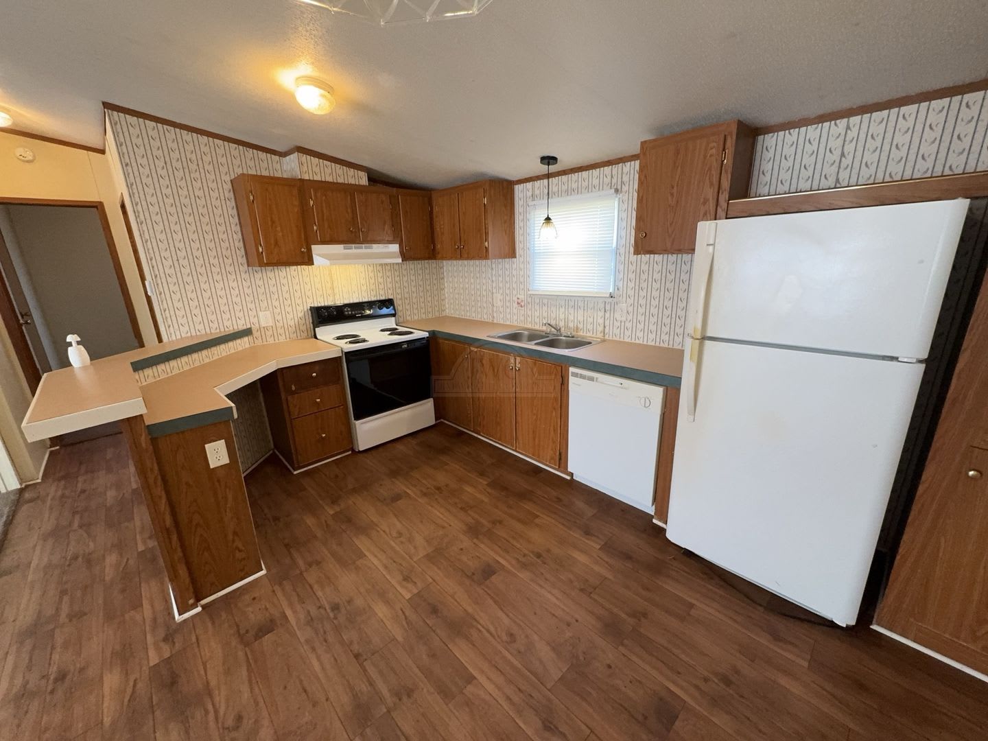 3303 Sevilla, Killeen – photo 4