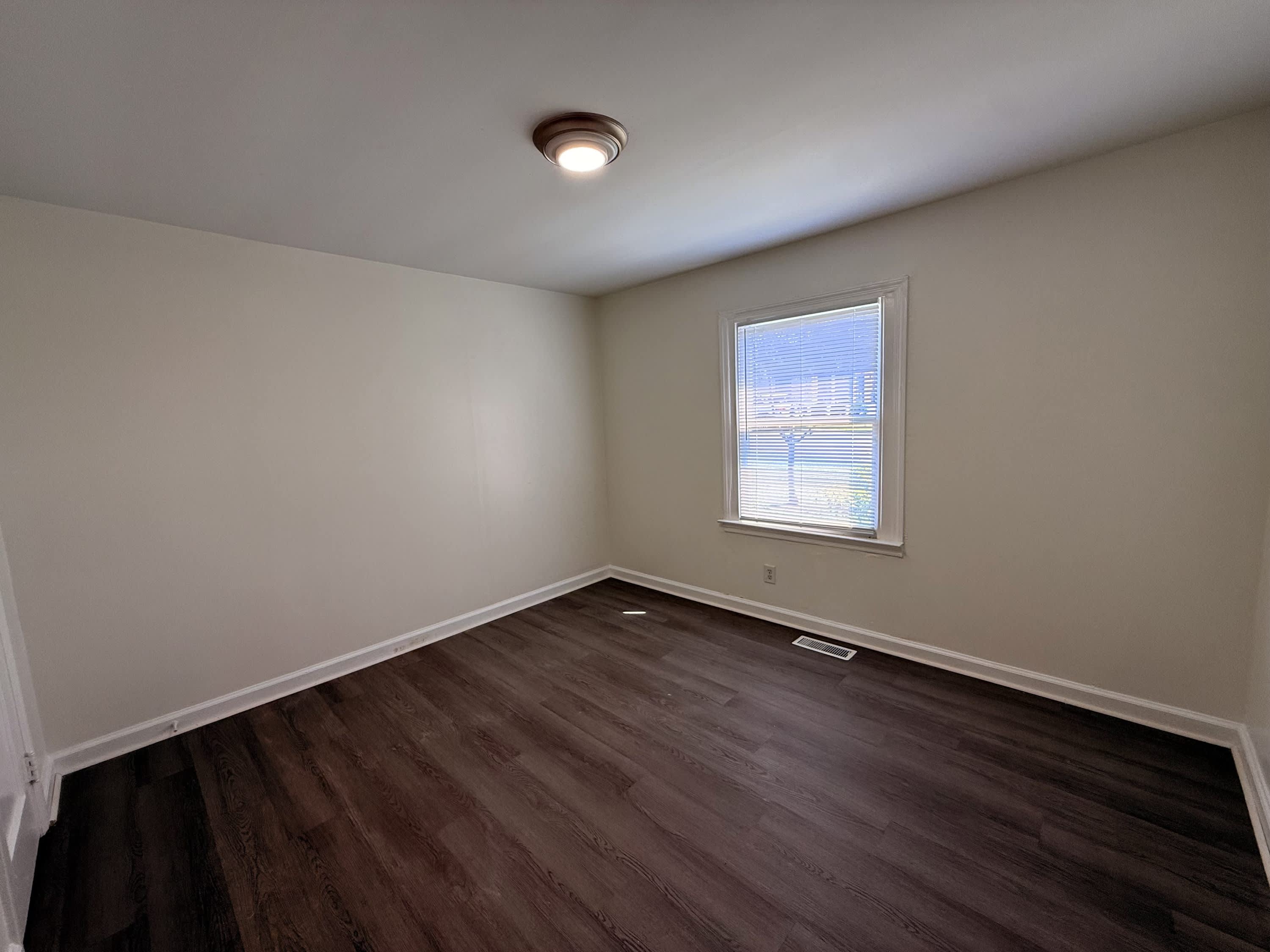 2900 Lawndale Drive – photo 3