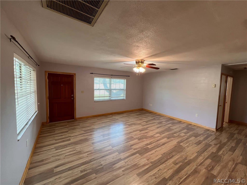 7660 W Tropical Lane – photo 3