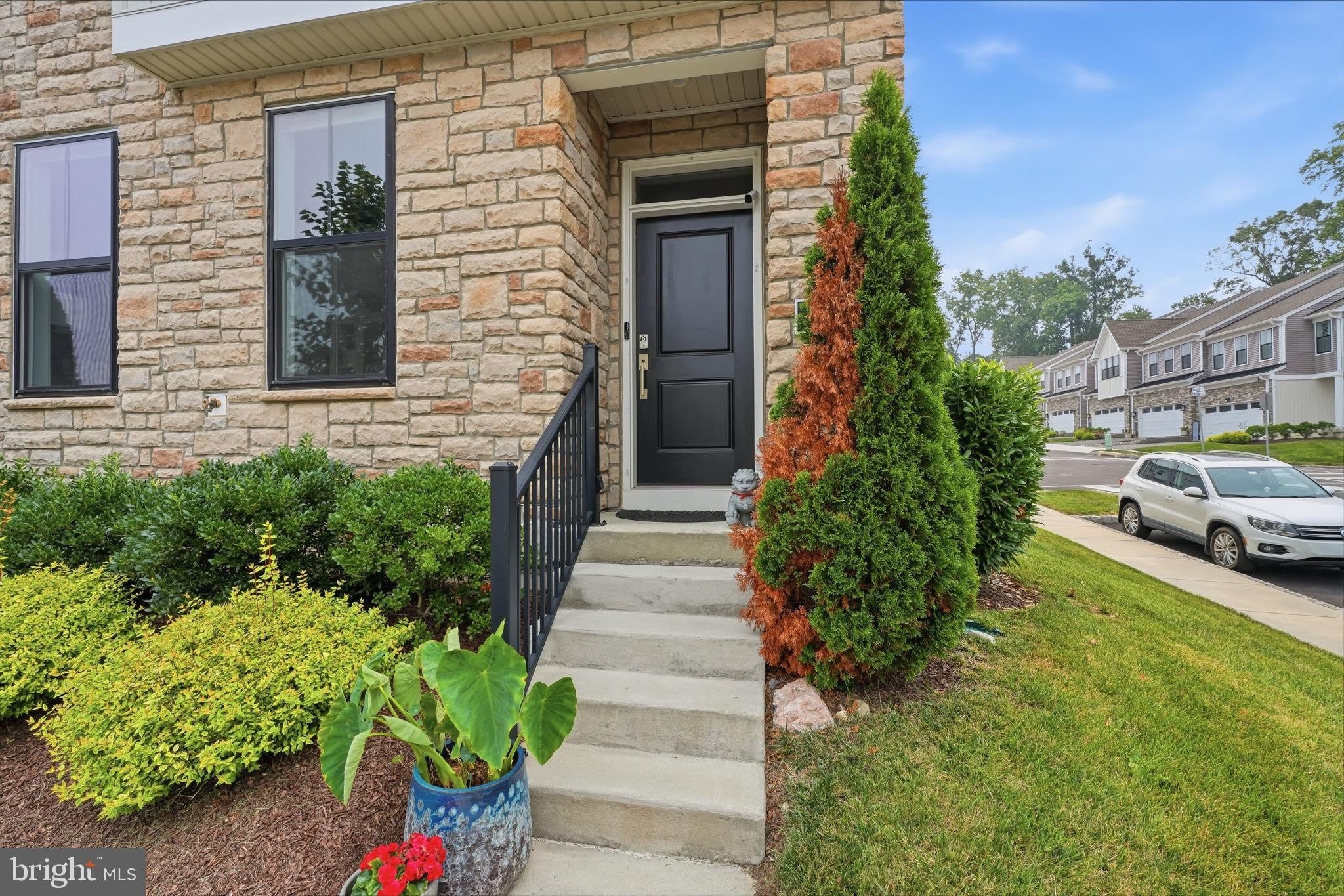 613 TURNER Lane – photo 2
