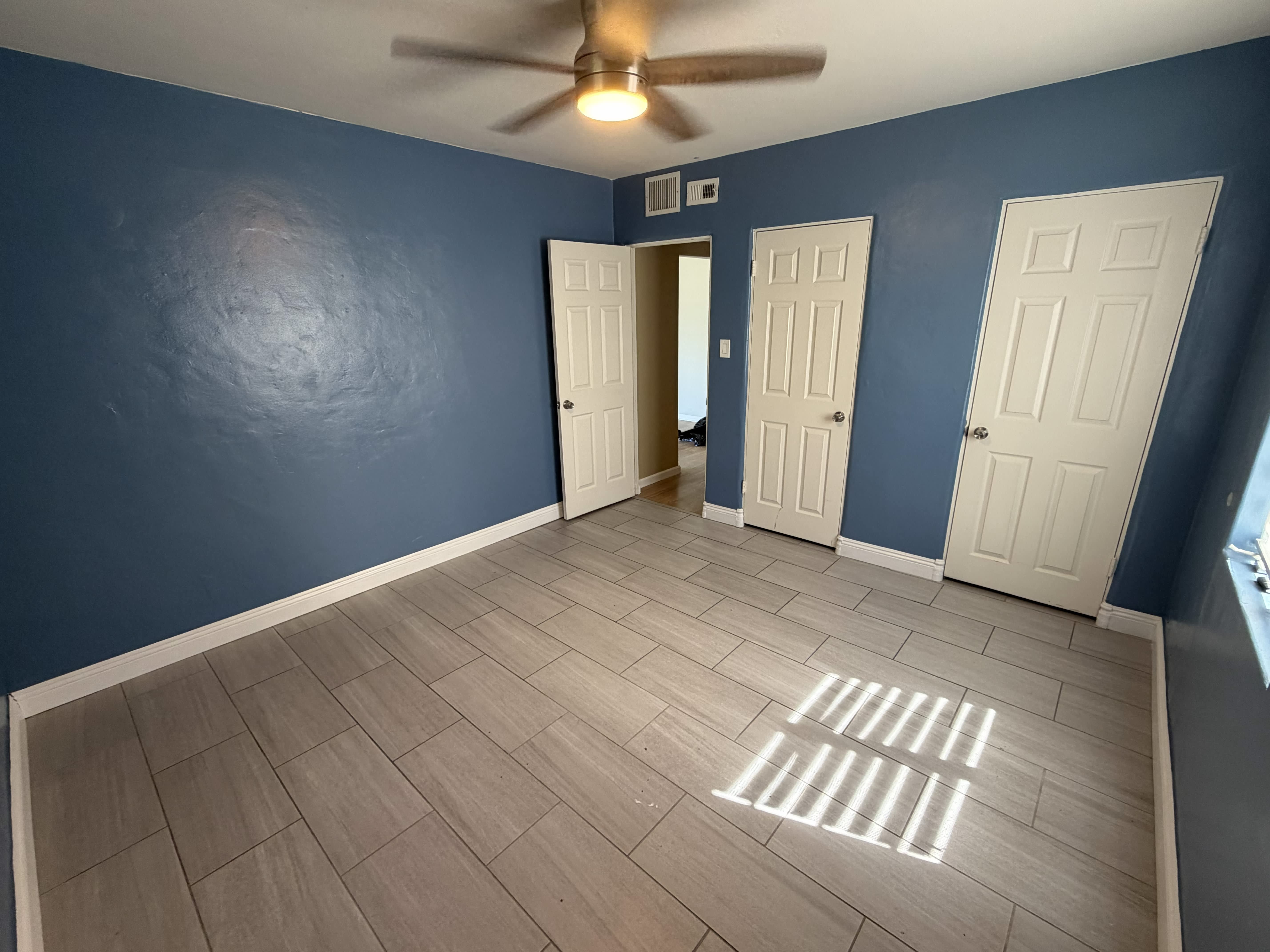 537 West Mariposa Street – photo 4