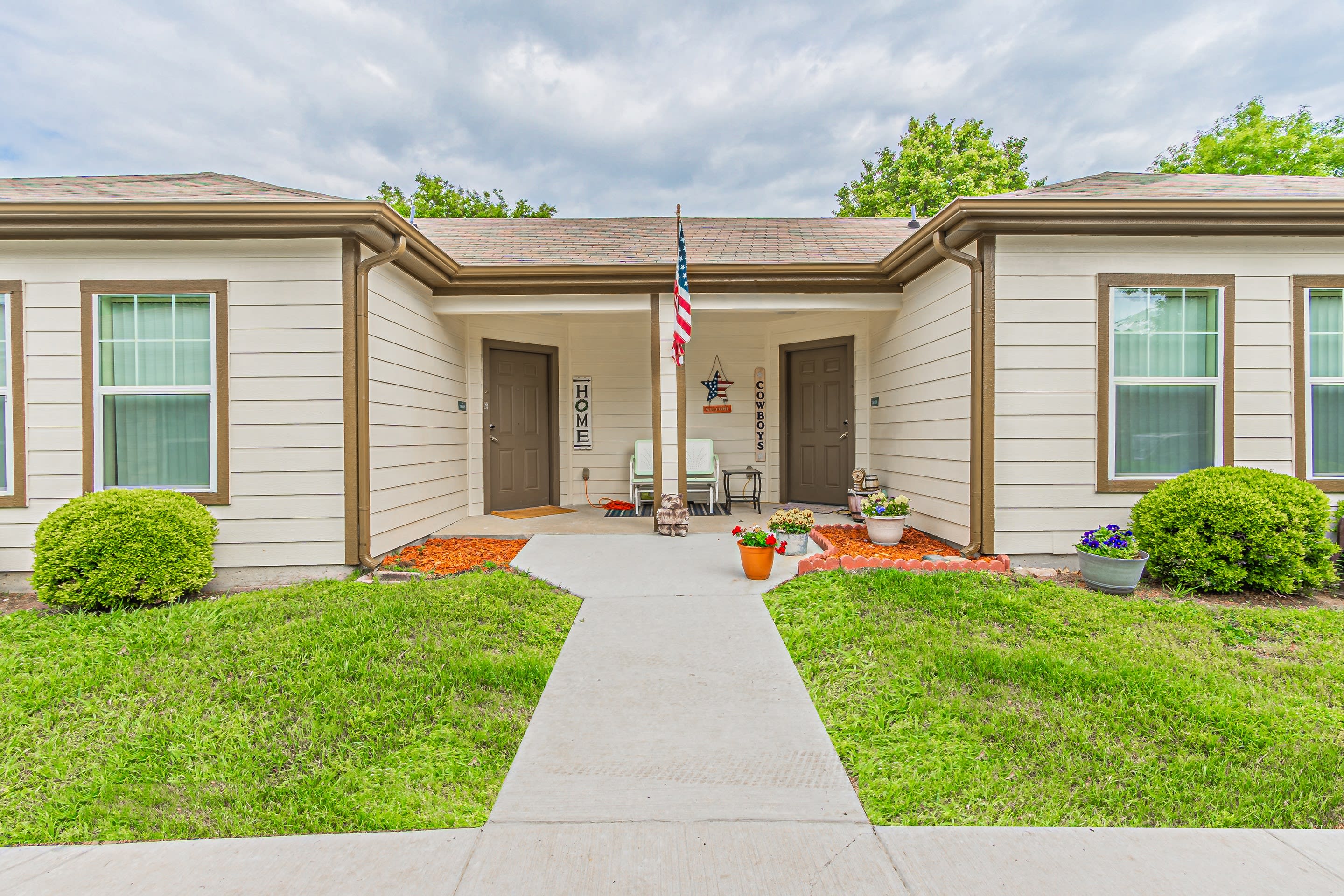 Park Manor 55+ Apartments – photo 2