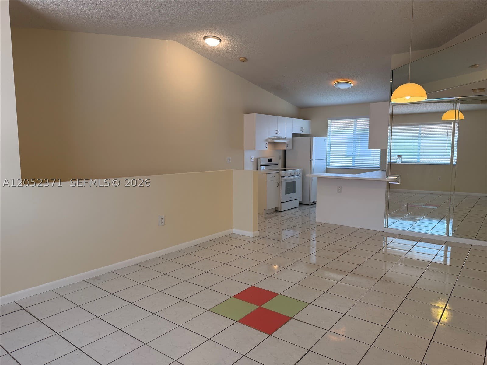 8019 Lake Dr – photo 5