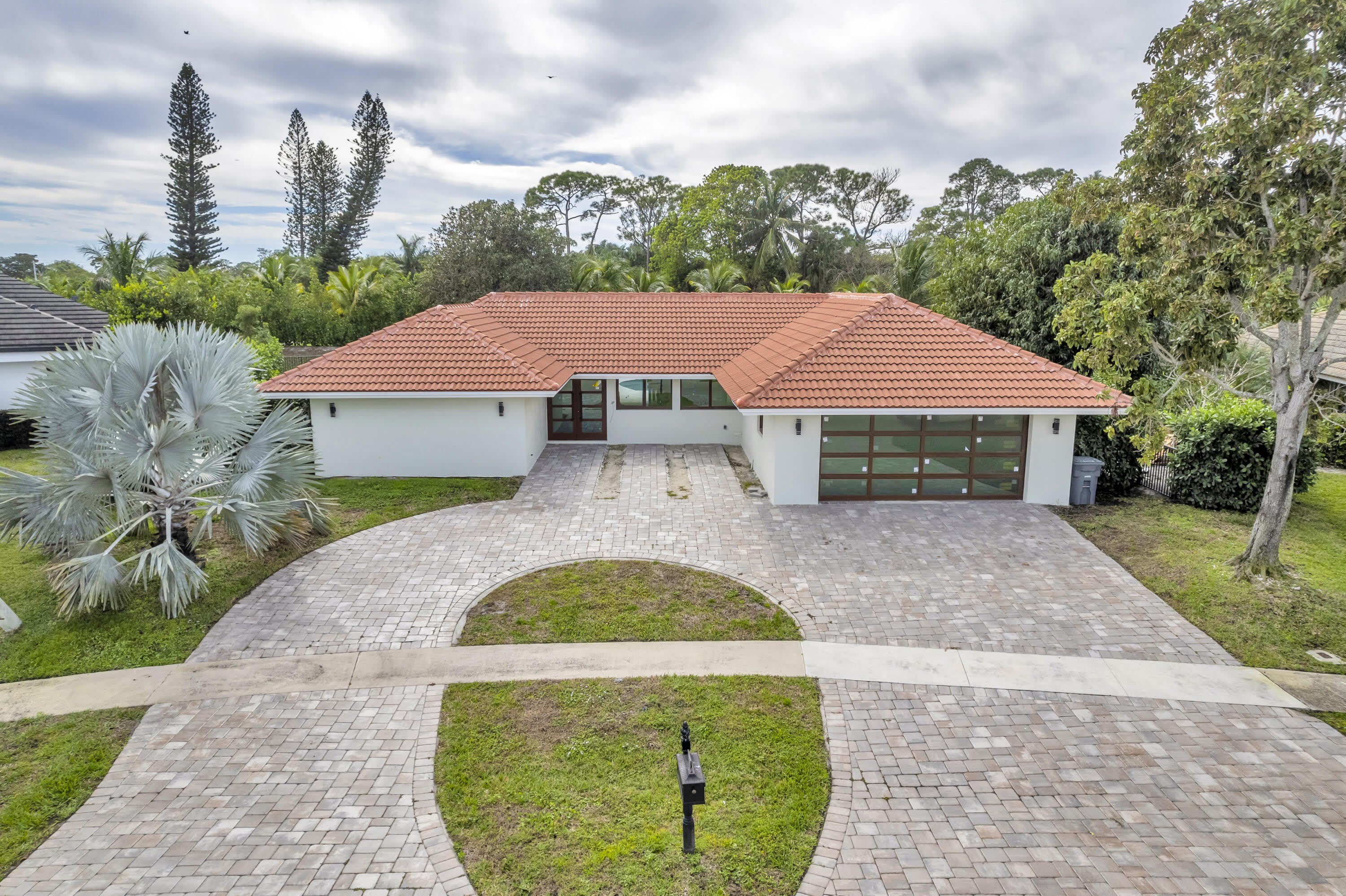 5924 Pinebrook Drive – photo 2