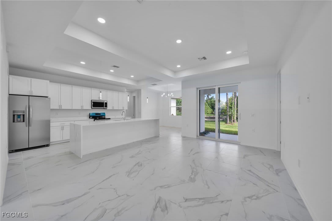 312 Harrison Drive – photo 4