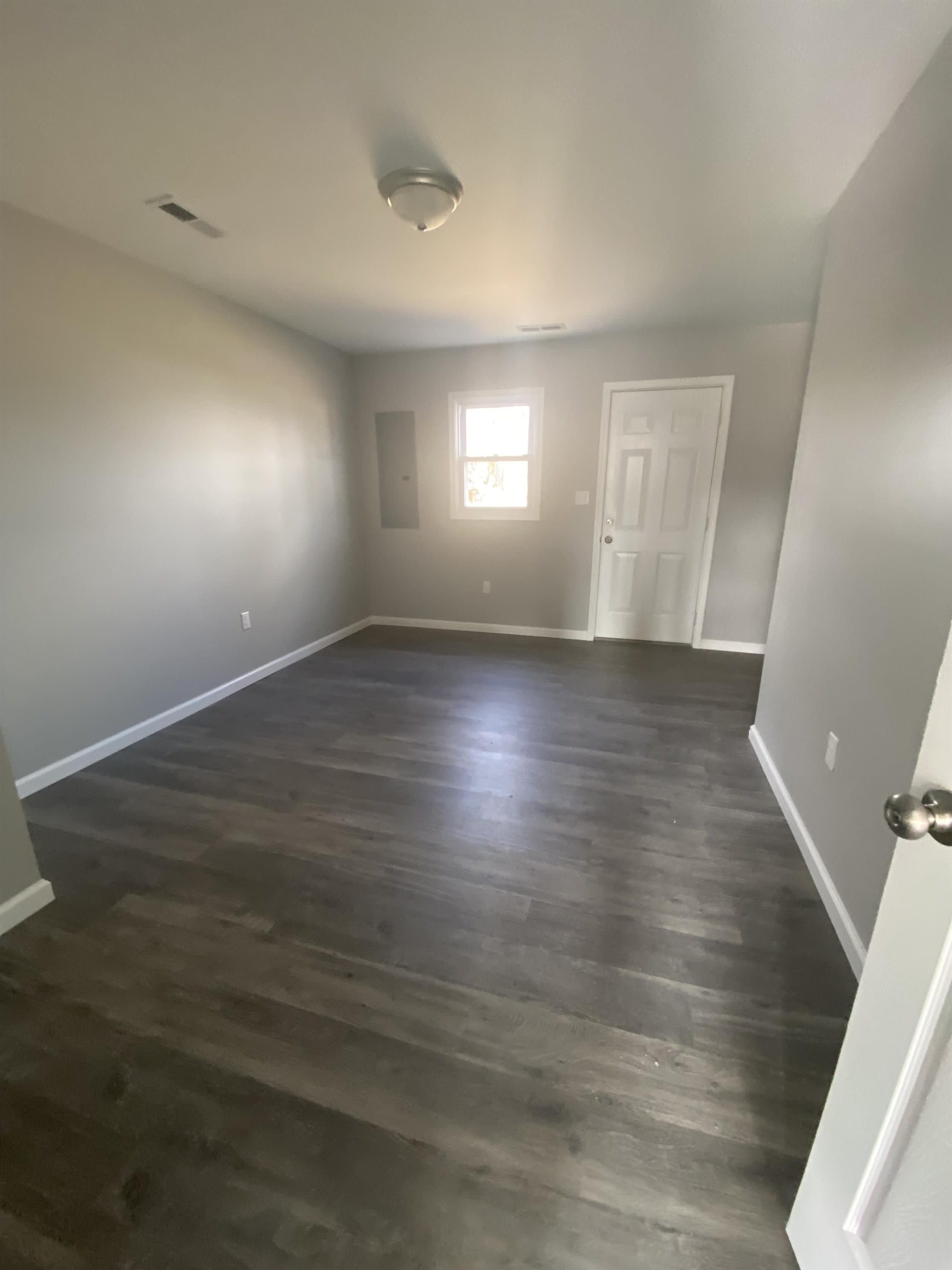 1608 East 7th StreetB – photo 4