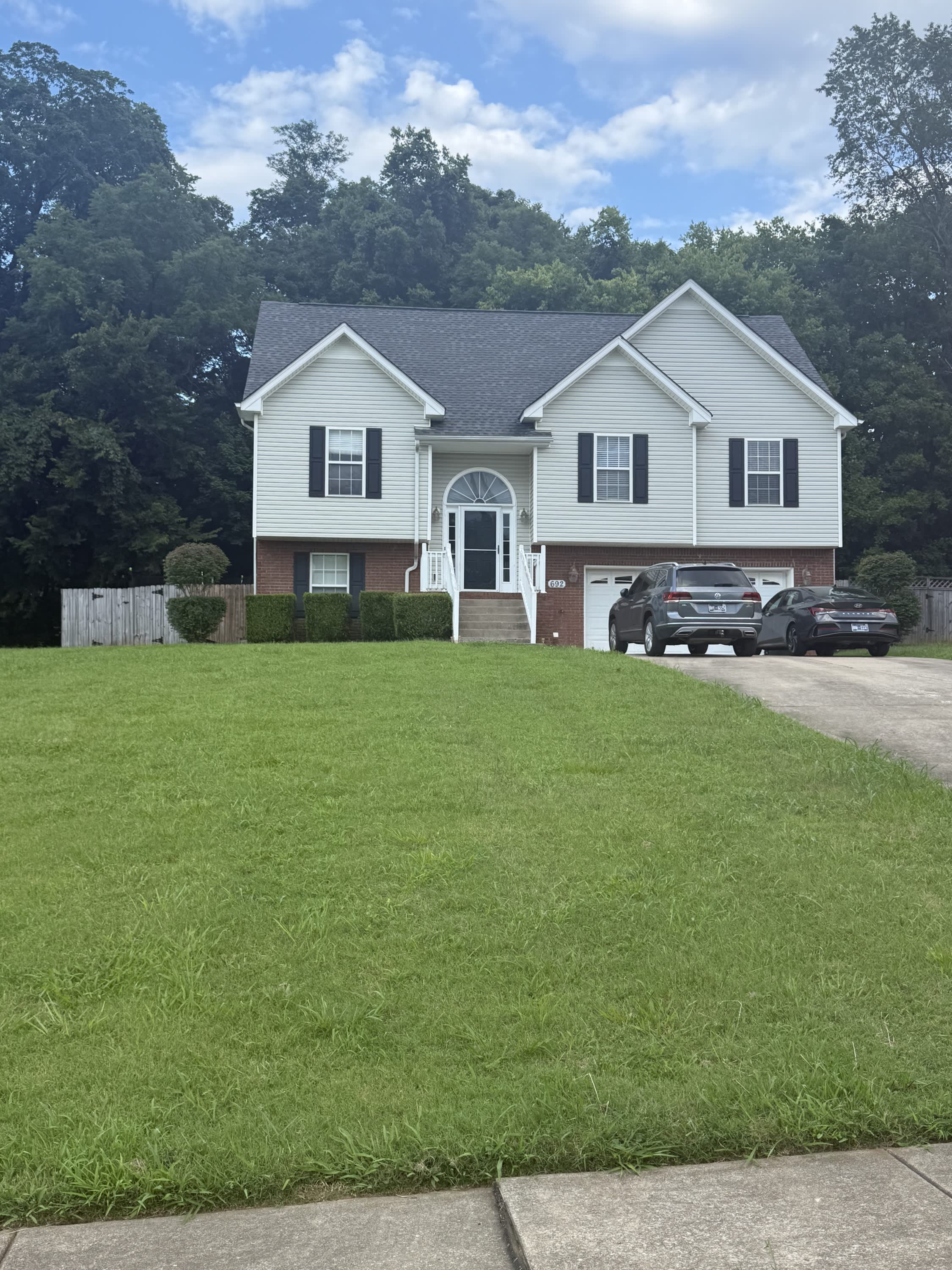 692 Winding Bluff Way – photo 2