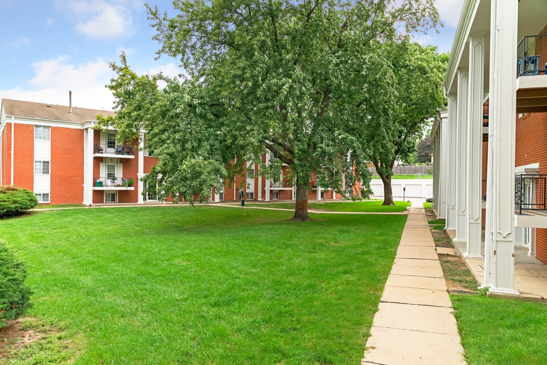 Westwood Apartments – photo 4