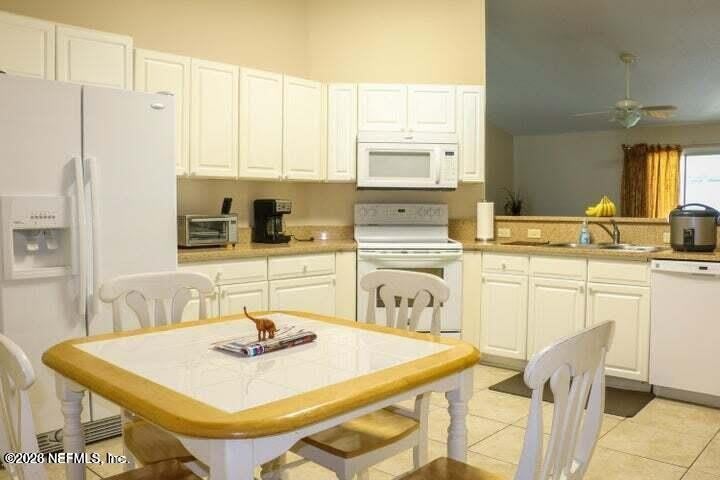 2114 FOREST GATE Drive E – photo 3
