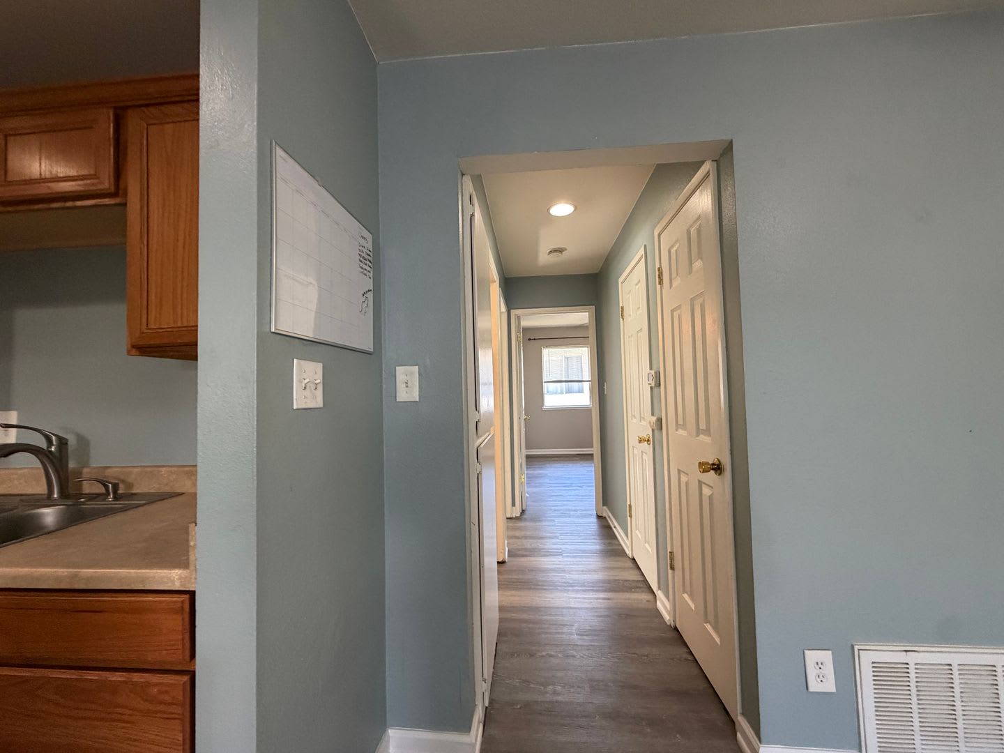 Upstairs 2/1 home in Greenback Estates – photo 3