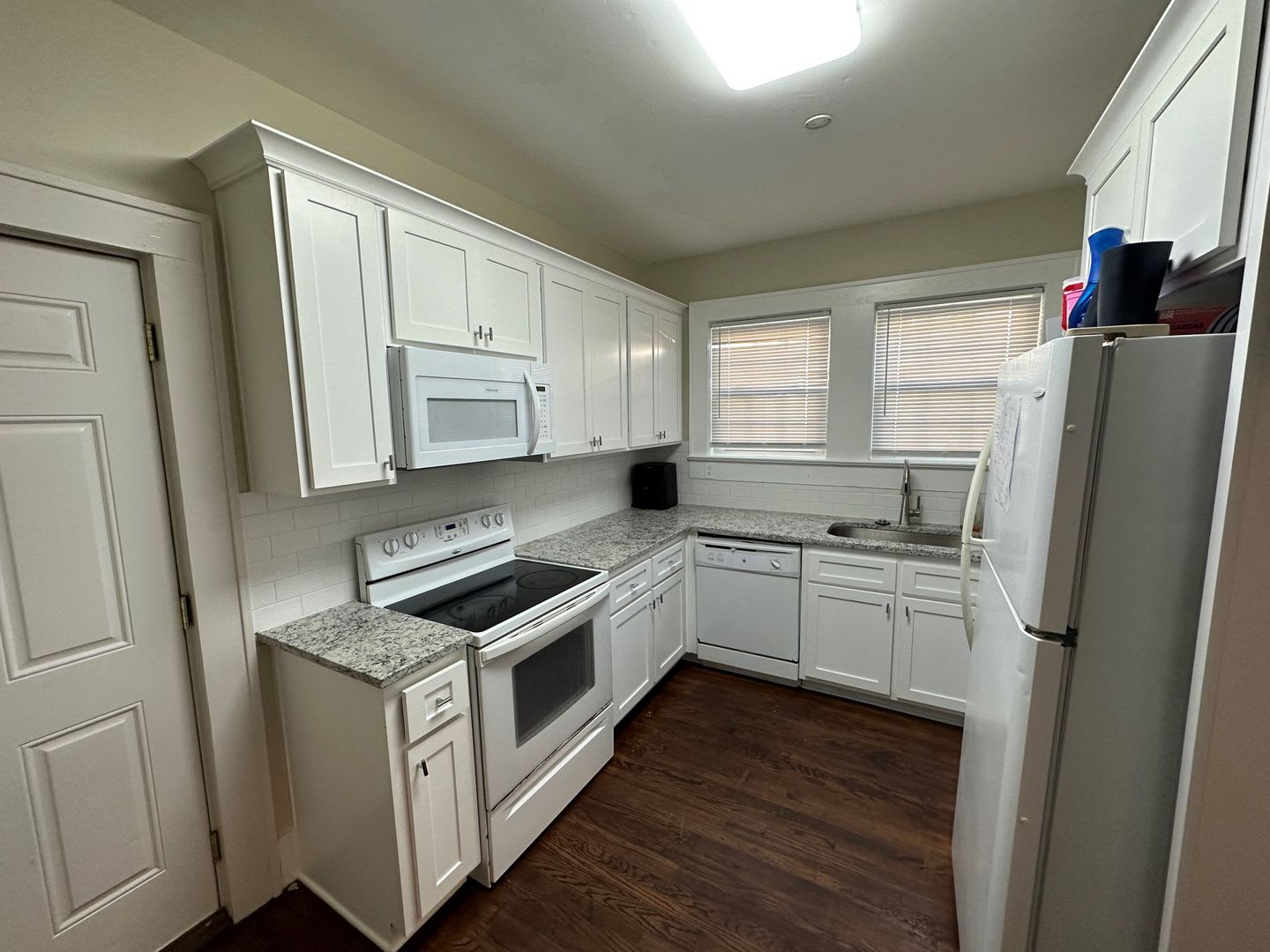Leasing for Fall 2026 – photo 5