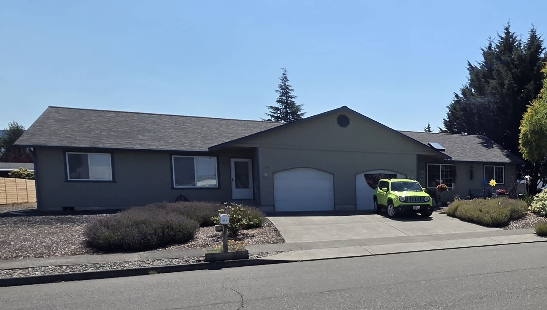 697 W Fir St – photo 1