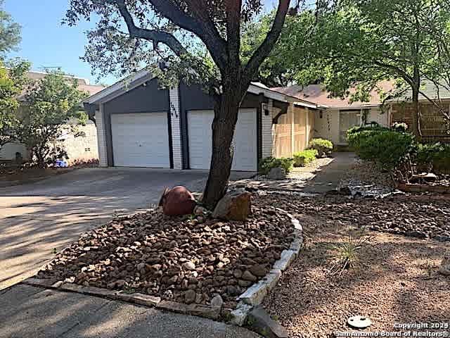 10919 Whisper Valley Street – photo 1