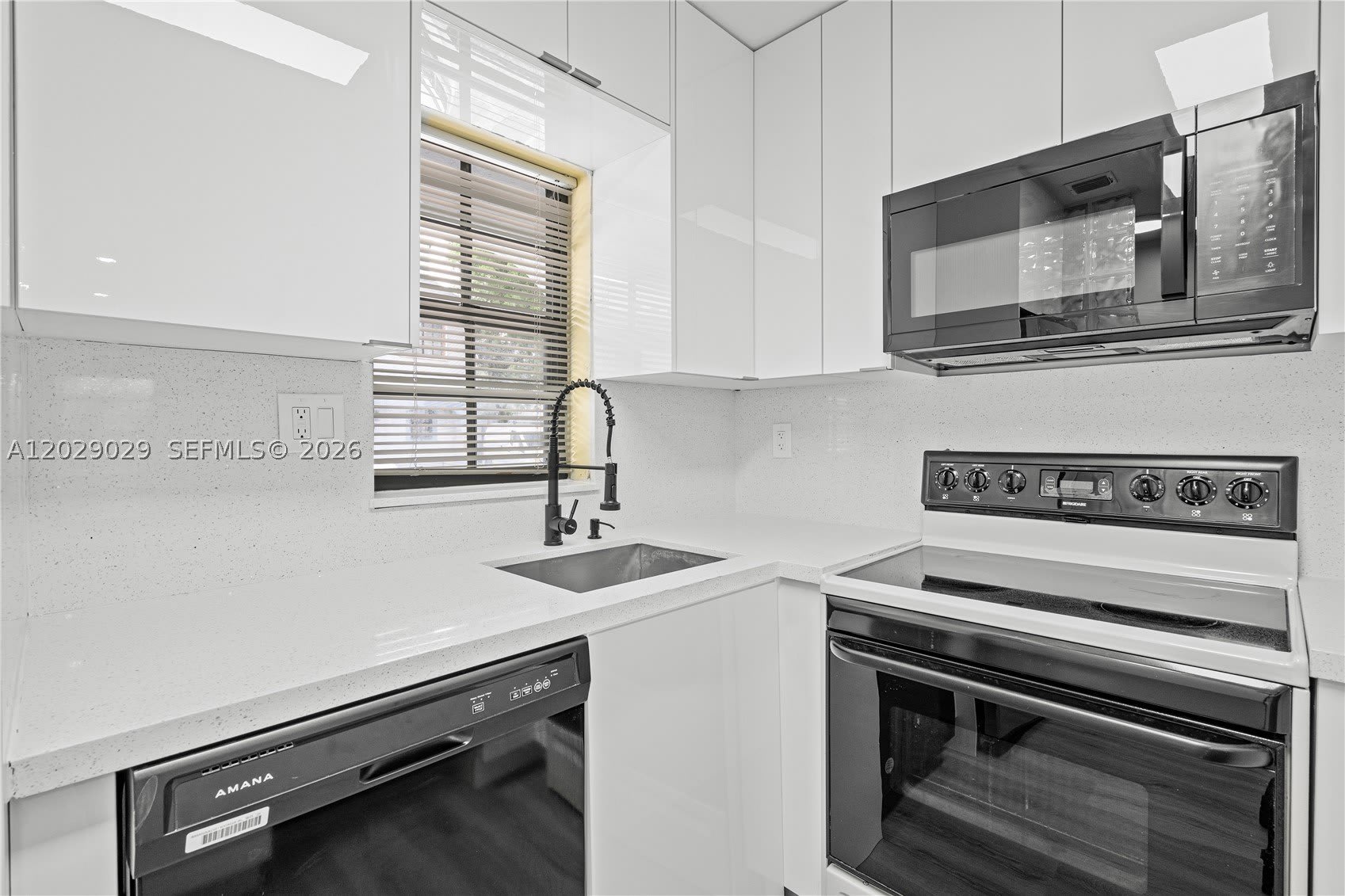 12035 SW 18th St – photo 5