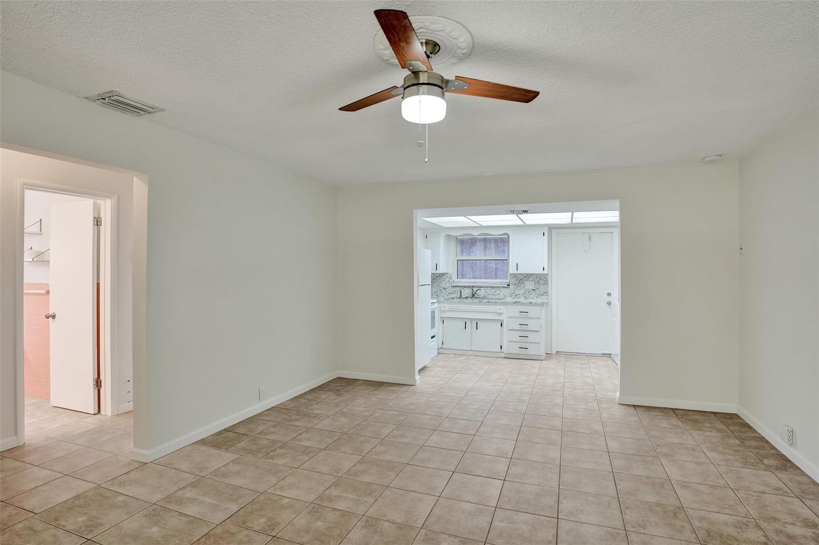 4240 Nw 21st Ave – photo 3