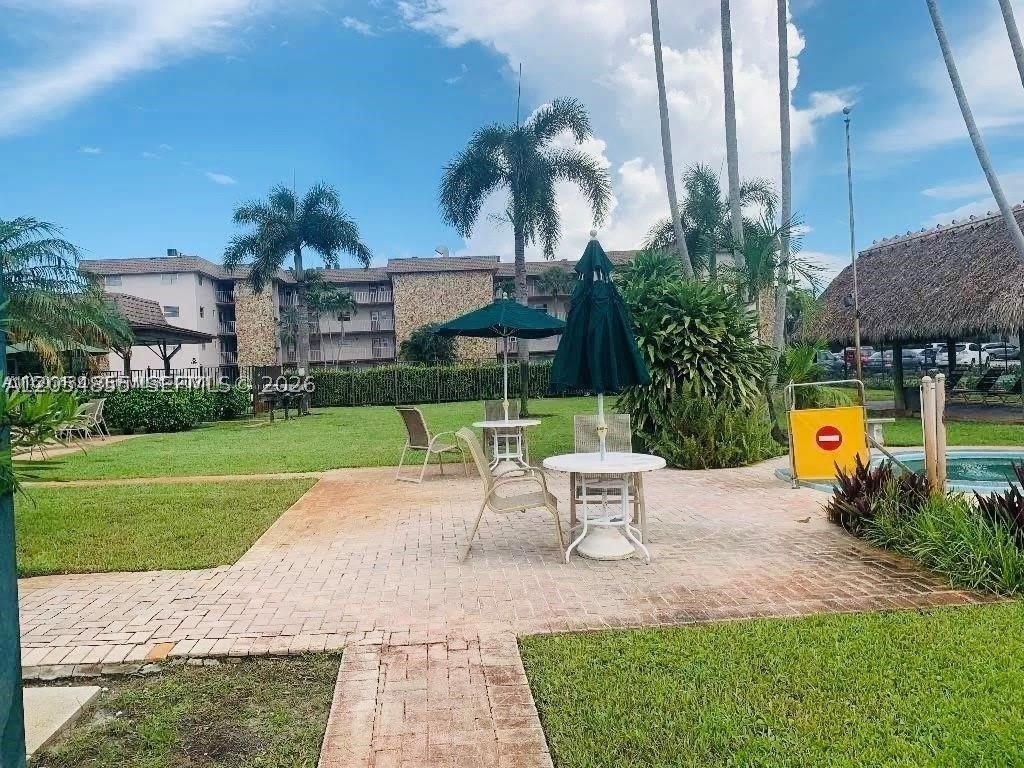 2461 SW 82nd Ave – photo 3