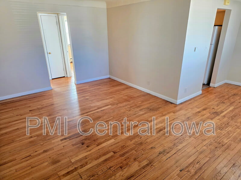 2820 Kingman Blvd – photo 3
