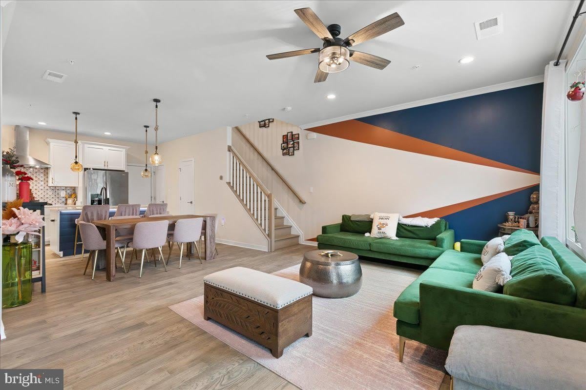 23547 NEERSVILLE CORNER Terrace – photo 5
