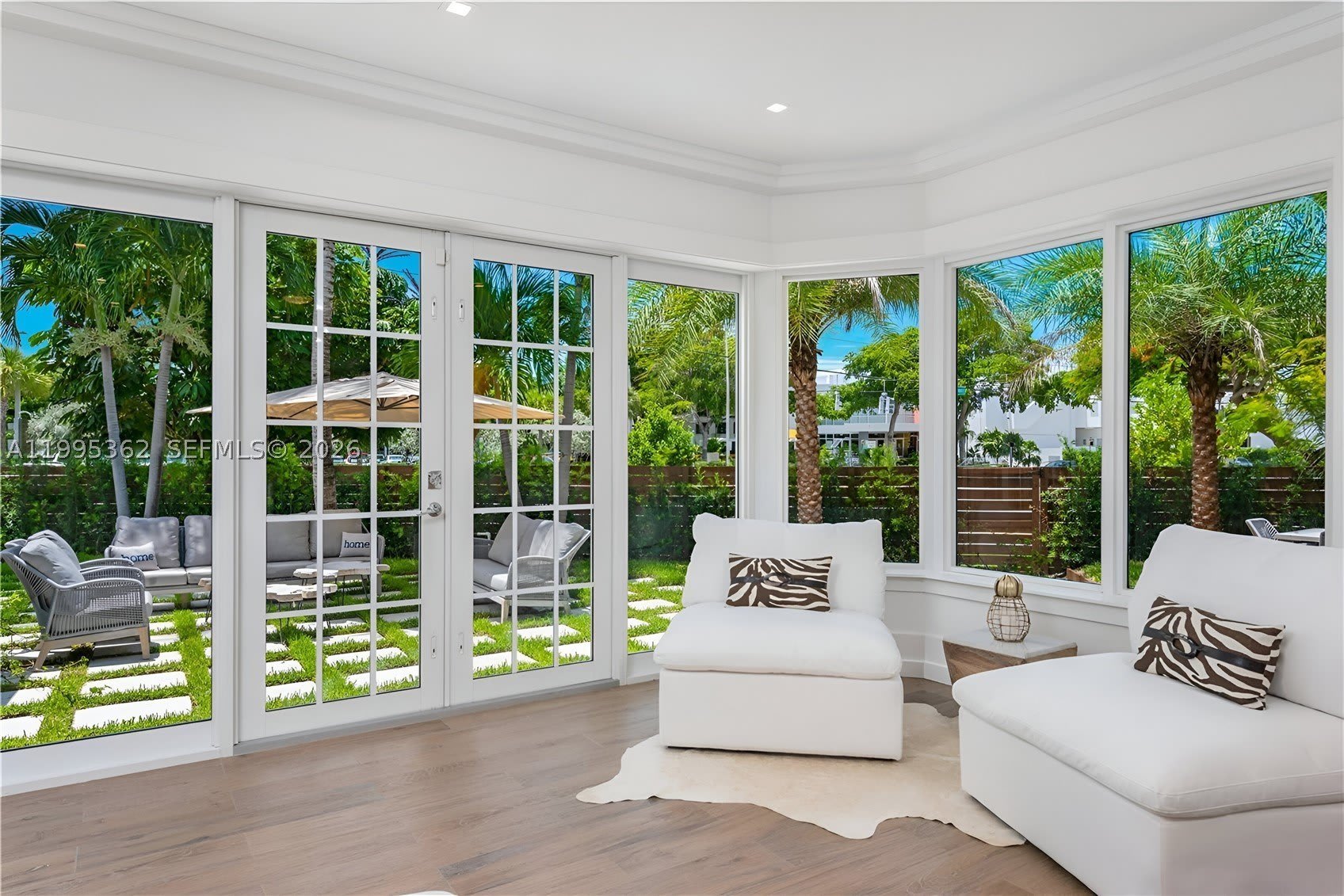 2575 Pine Tree Dr – photo 5