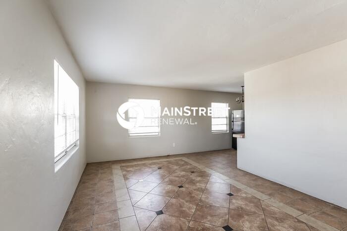 3434 East Polk Street – photo 3